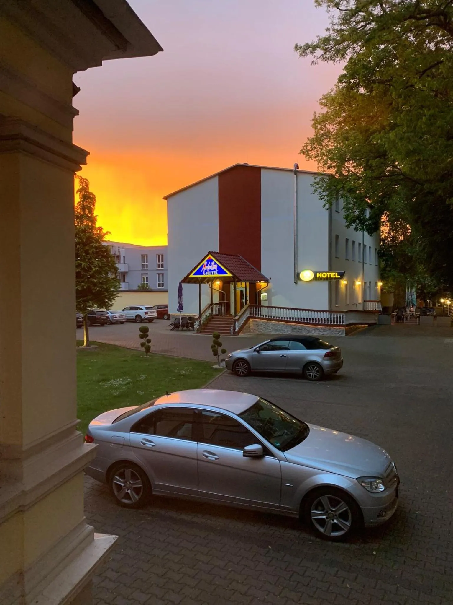 Sunset in Hotel Medaillon