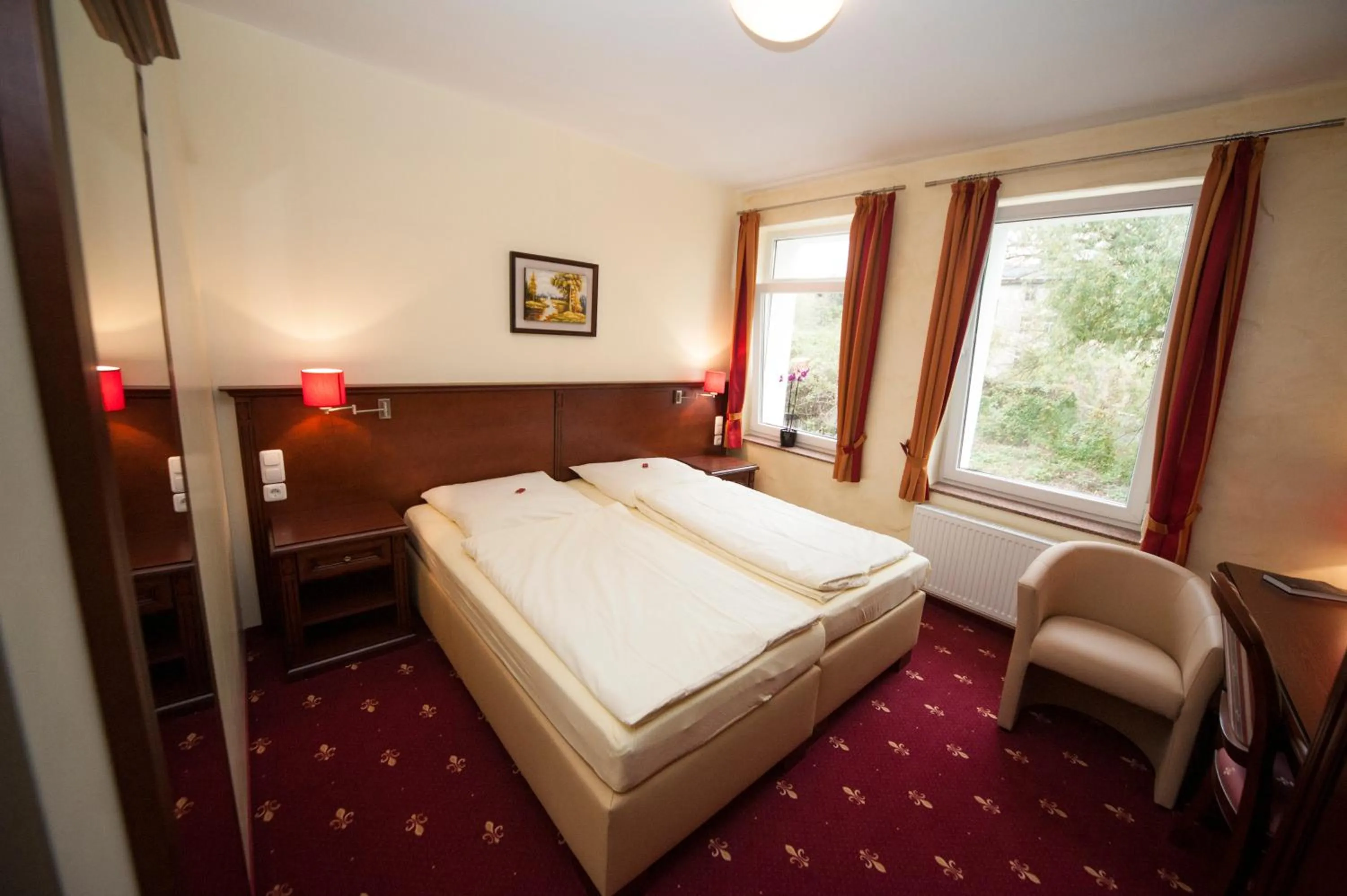 Photo of the whole room, Bed in Hotel Medaillon
