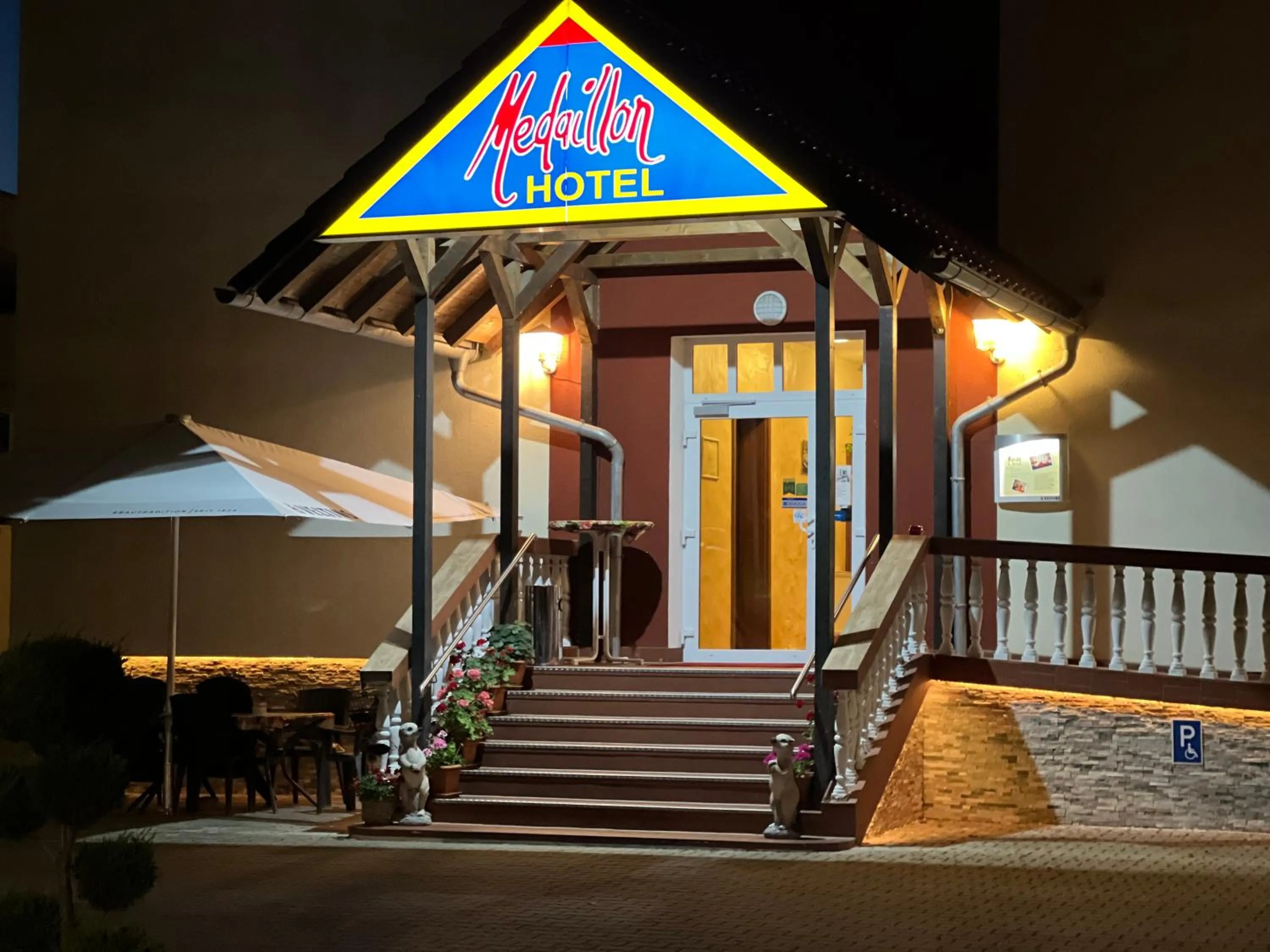 Property building in Hotel Medaillon