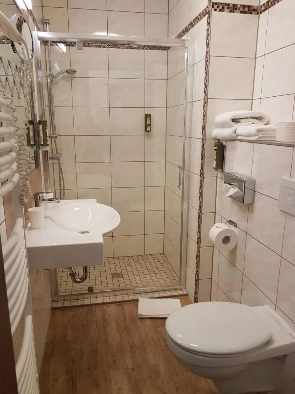 Toilet in Hotel Medaillon