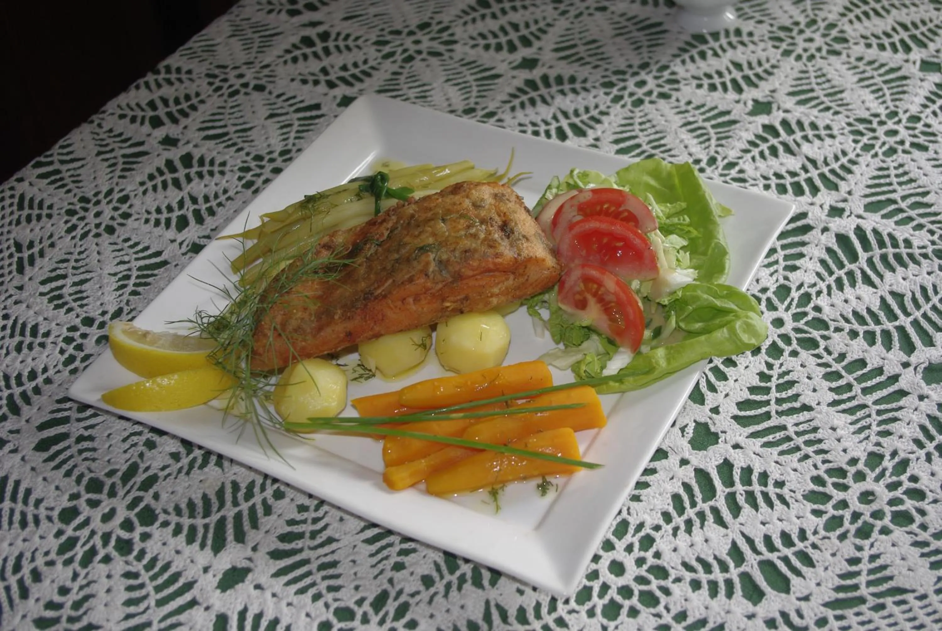 Restaurant/places to eat in Zajazd Biały Dom