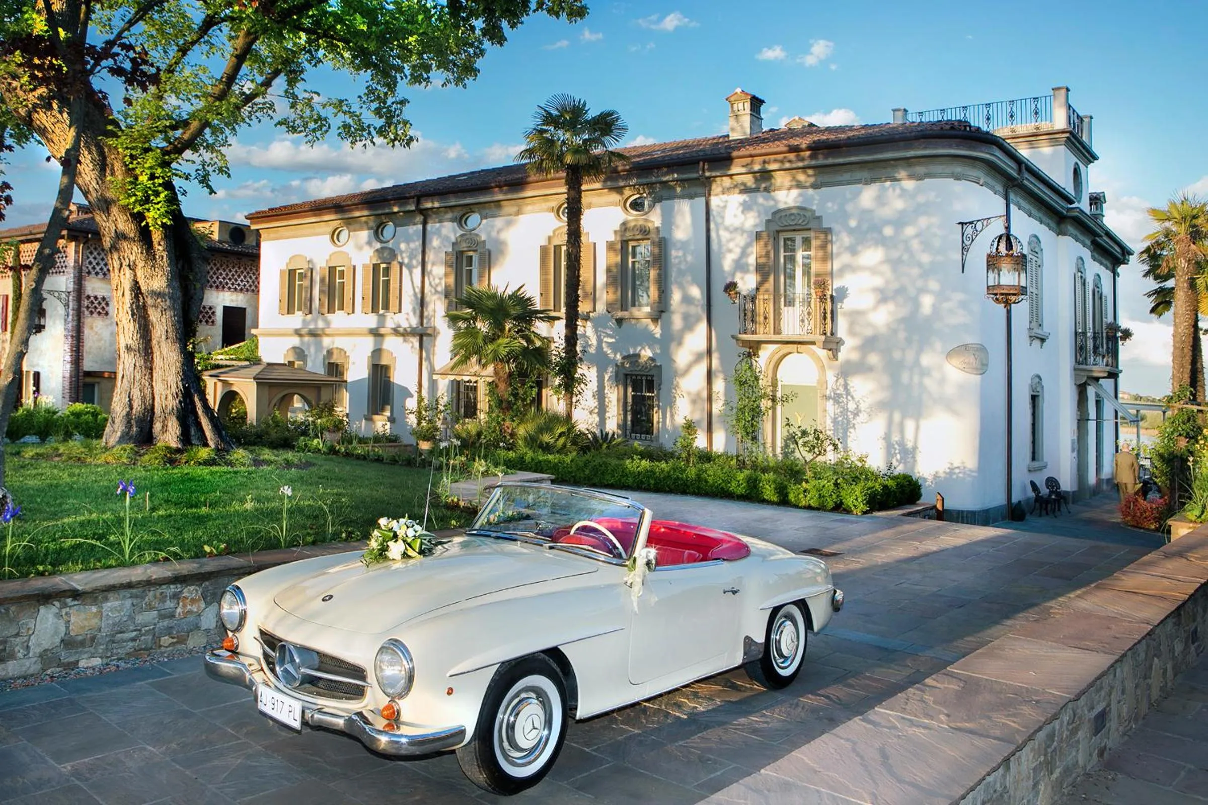 Facade/entrance in Le Ali Del Frassino