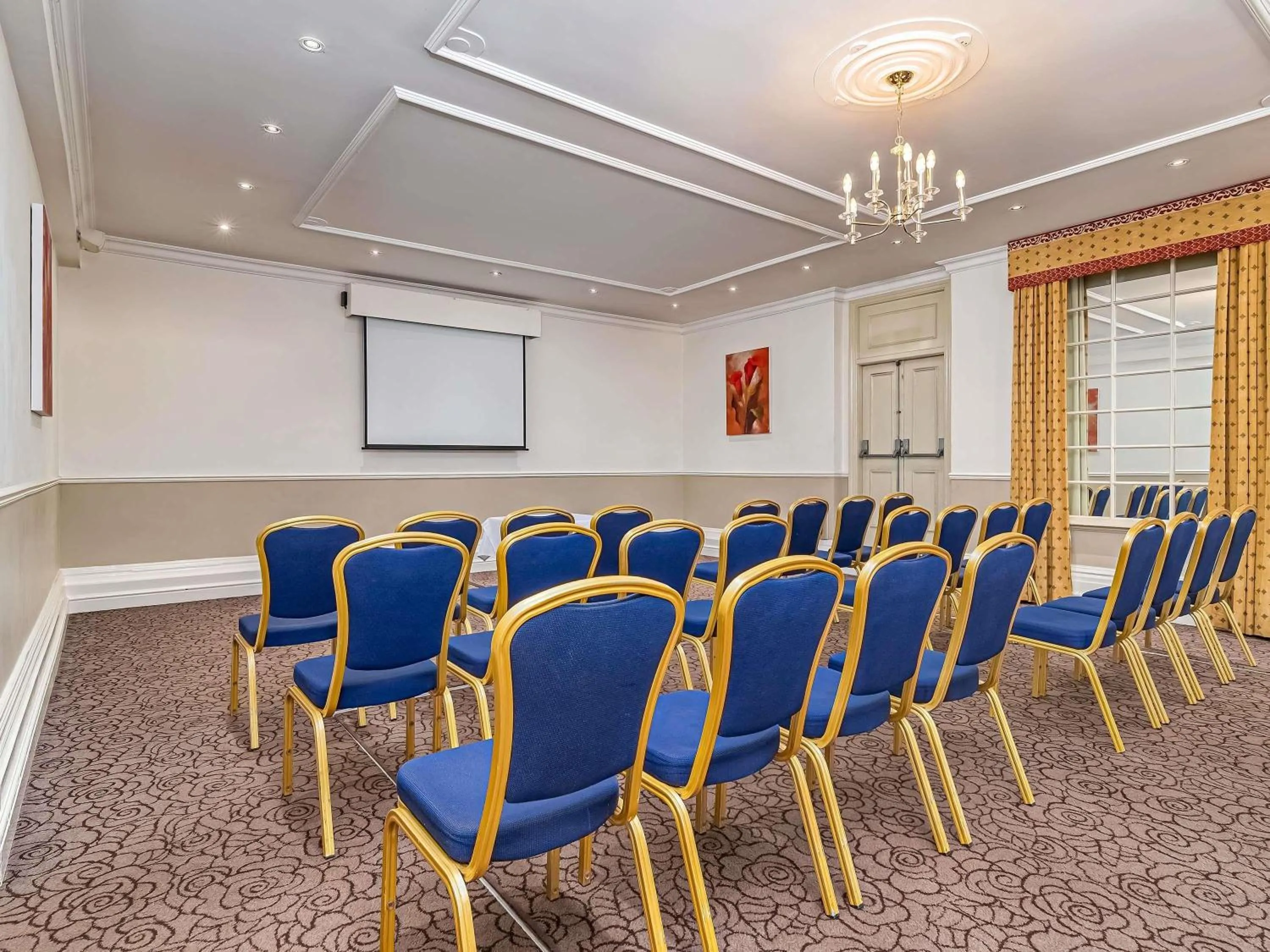 Business facilities in Mercure Salisbury White Hart Hotel & Apartments