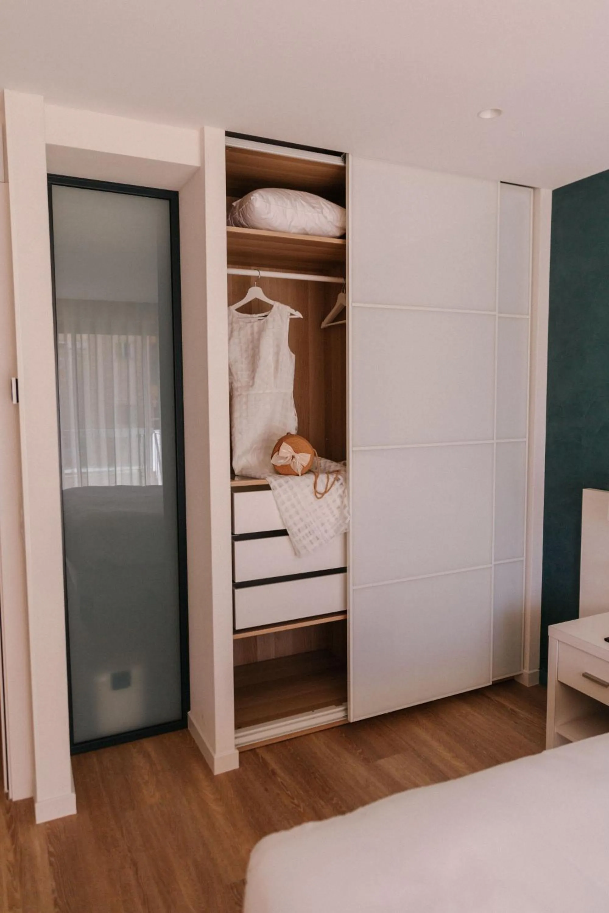 Bedroom, Bed in Résidence Châteauneuf