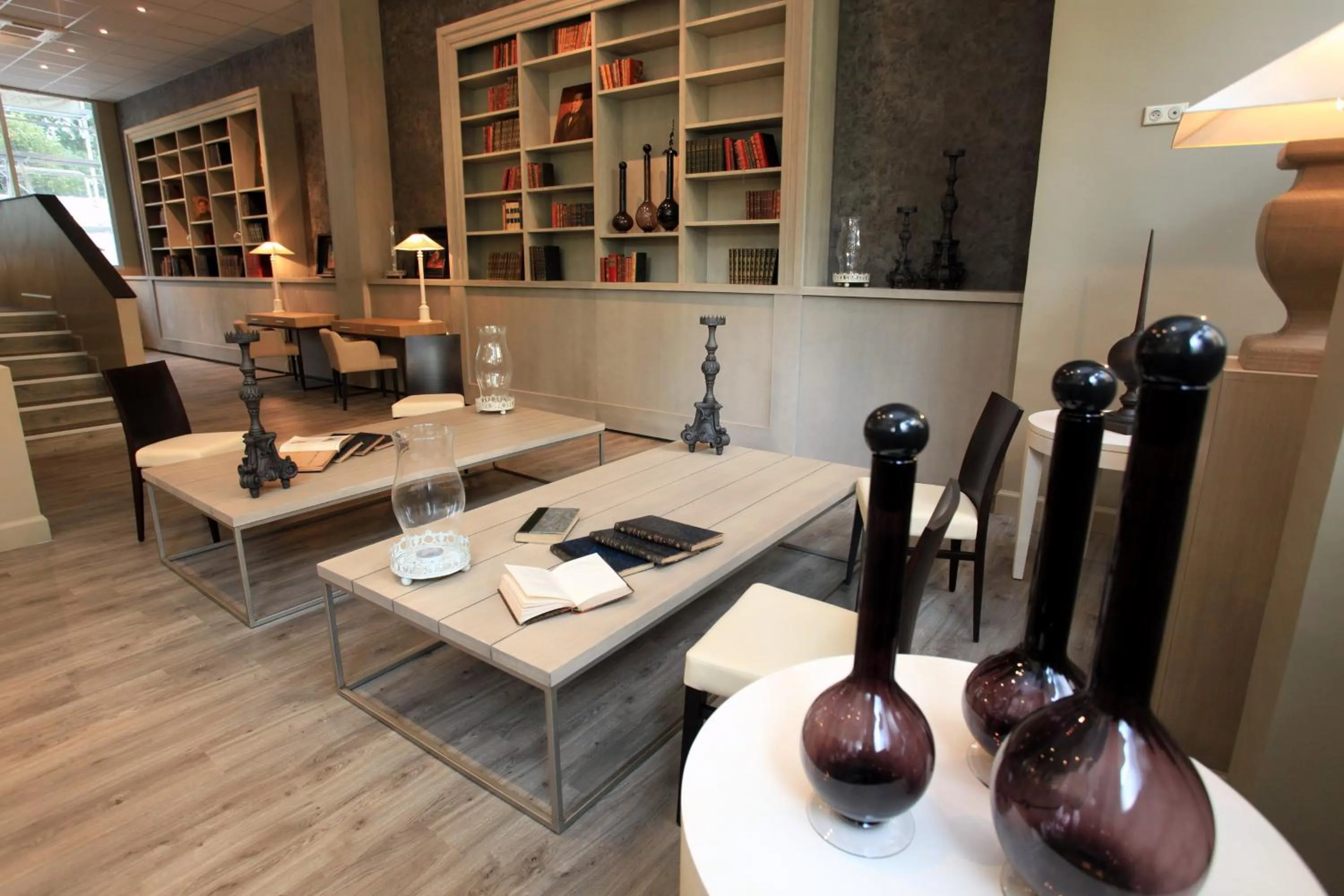 Communal lounge/ TV room in Résidence Châteauneuf