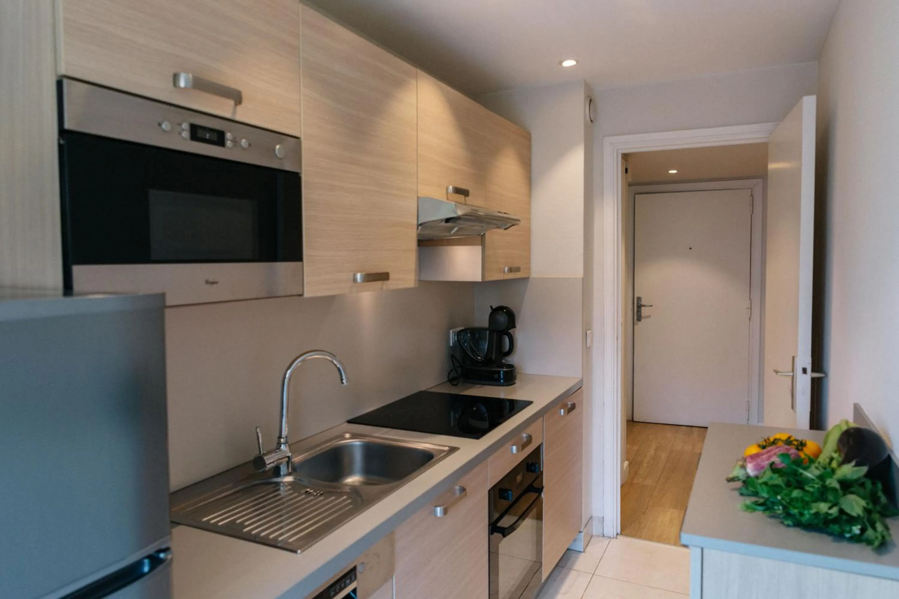 minibar in Résidence Châteauneuf