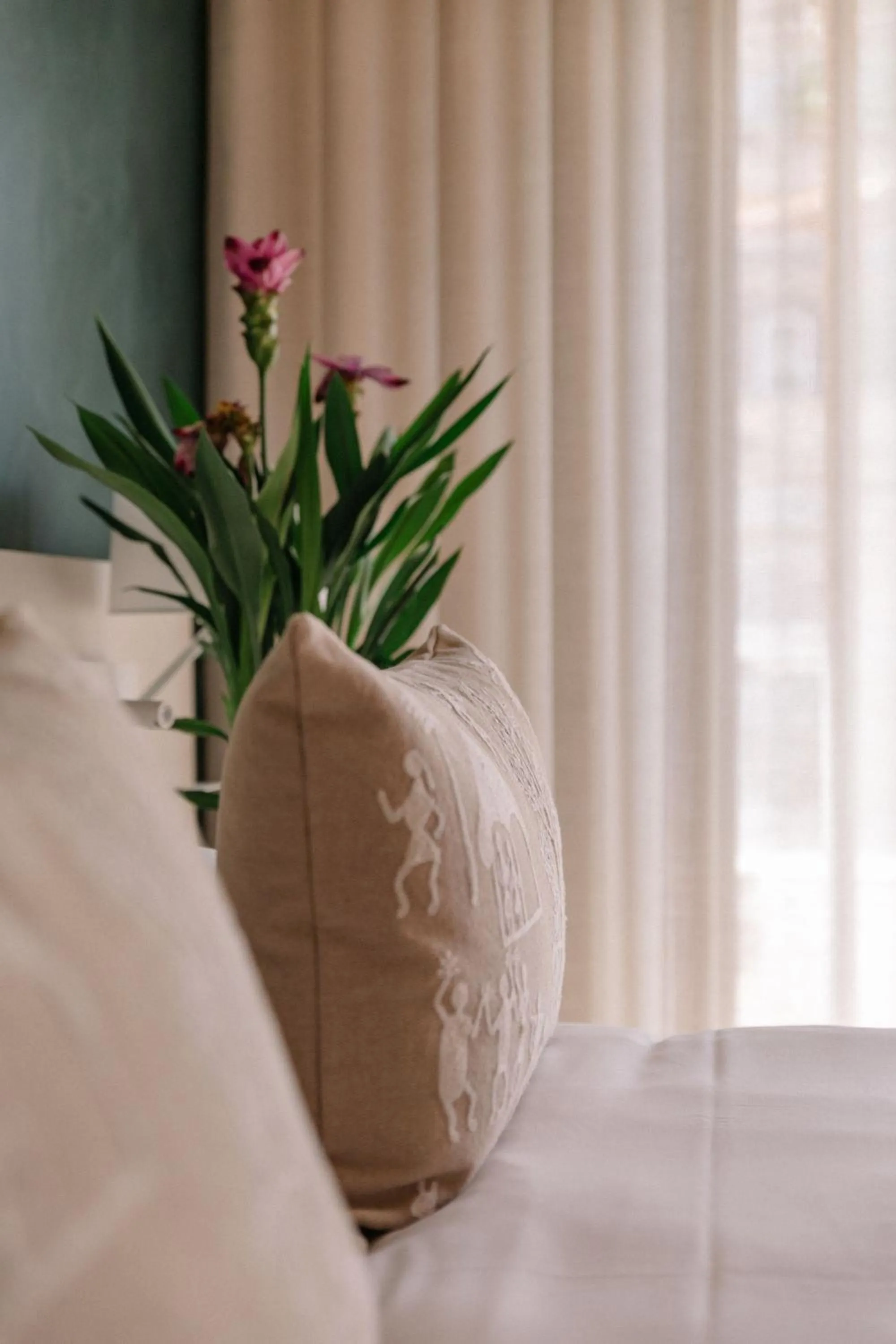 Bed in Résidence Châteauneuf