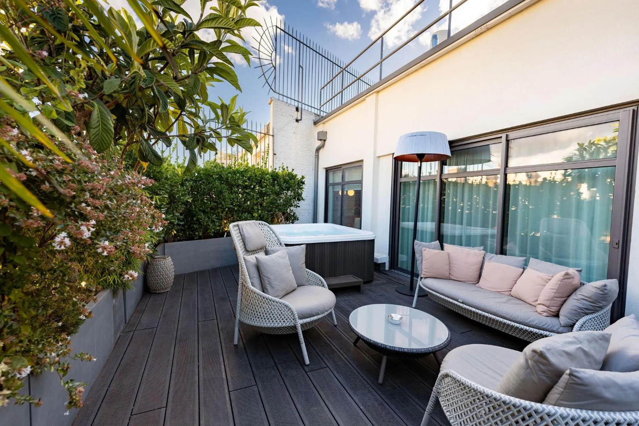 Patio in Le Cinq Codet