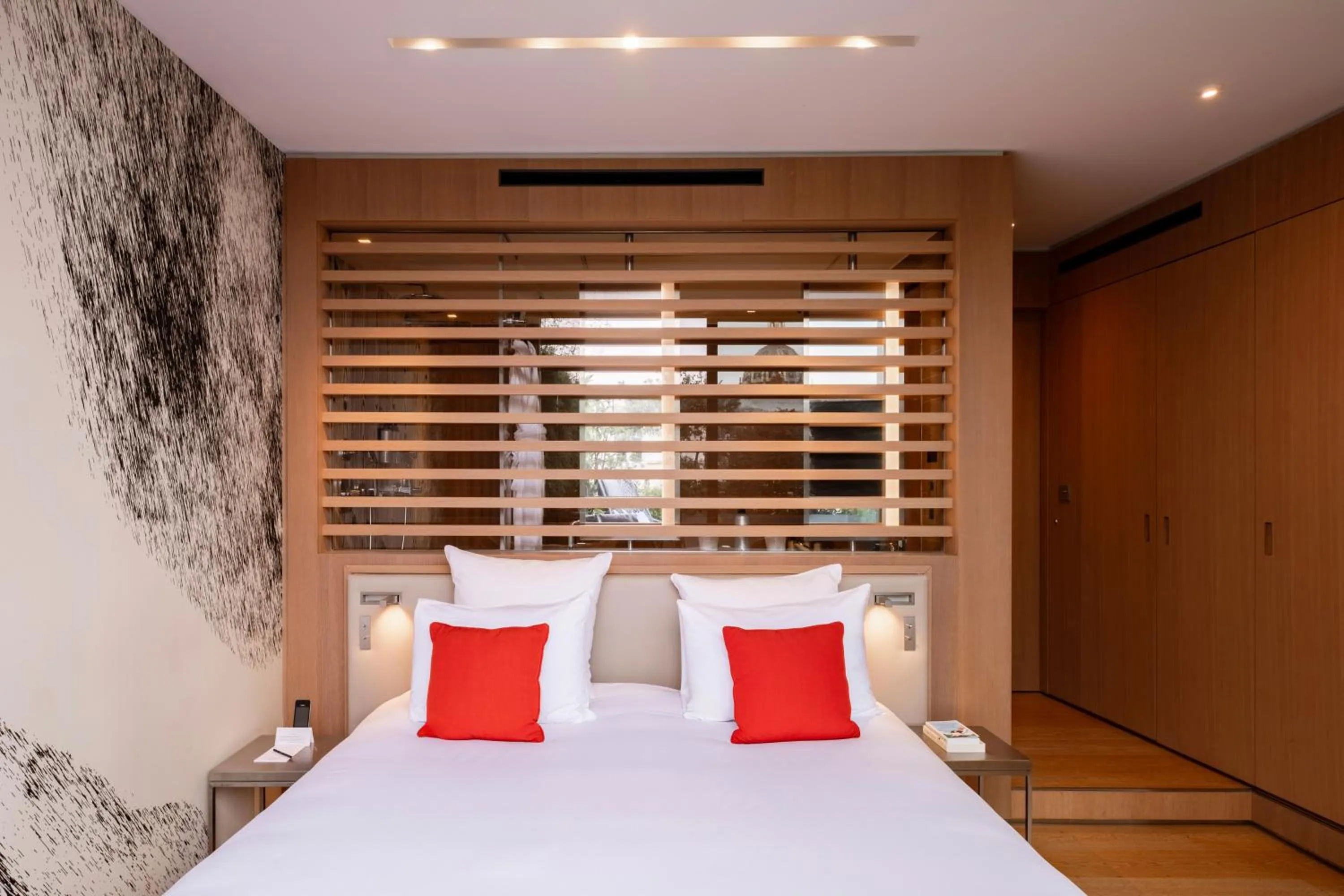 Bedroom, Bed in Le Cinq Codet
