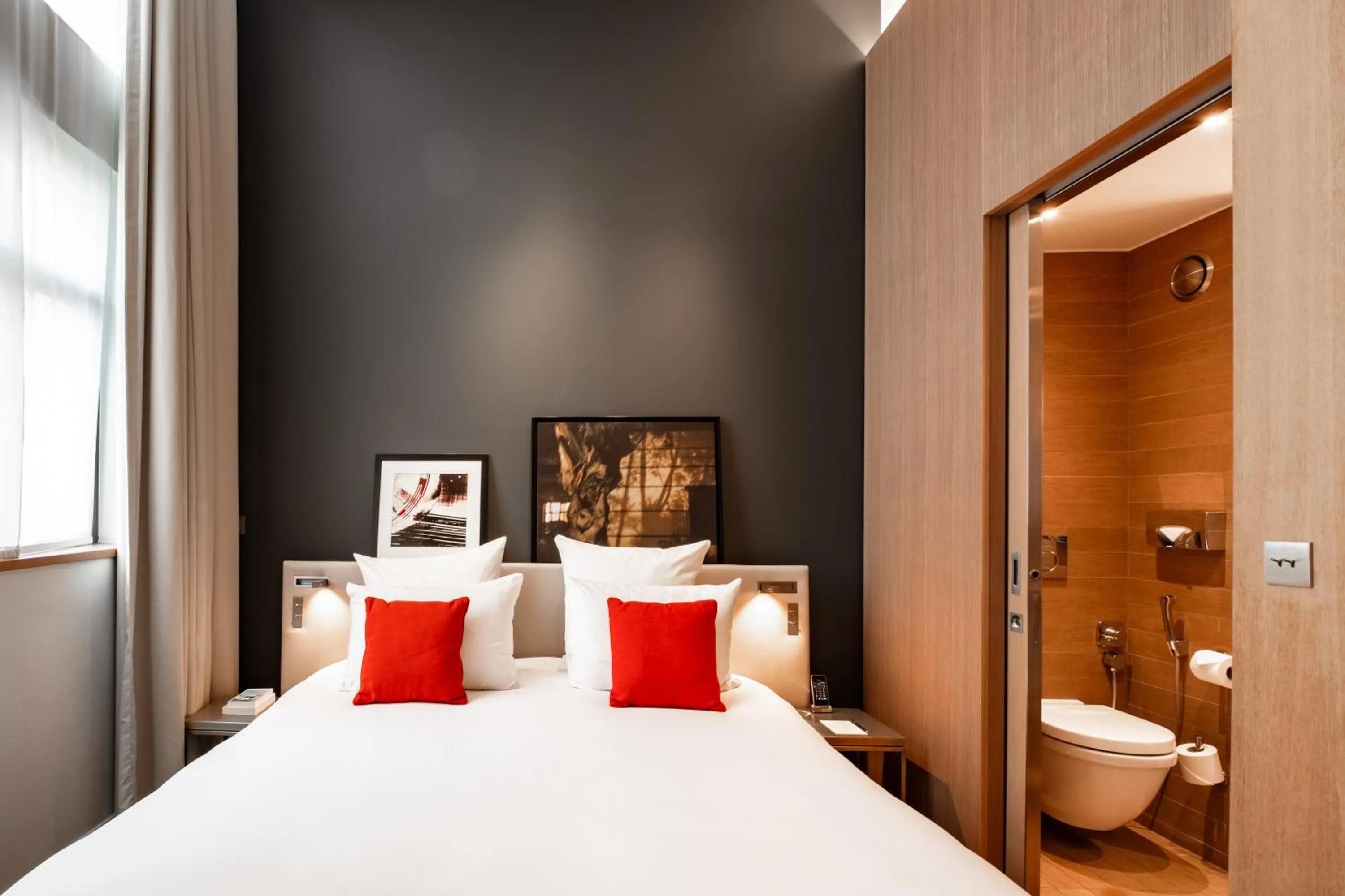 Bedroom, Bed in Le Cinq Codet