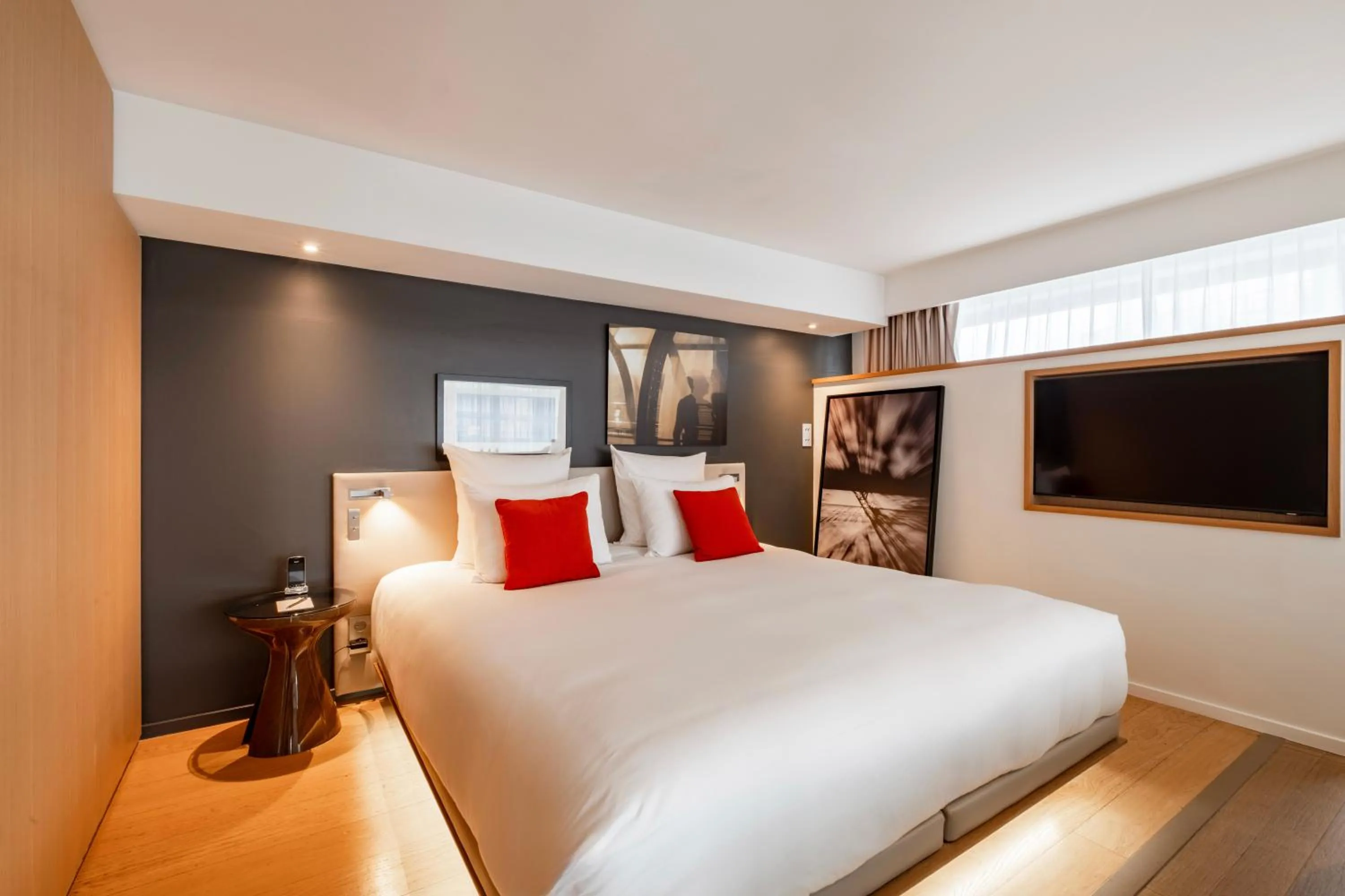 Bedroom, Bed in Le Cinq Codet