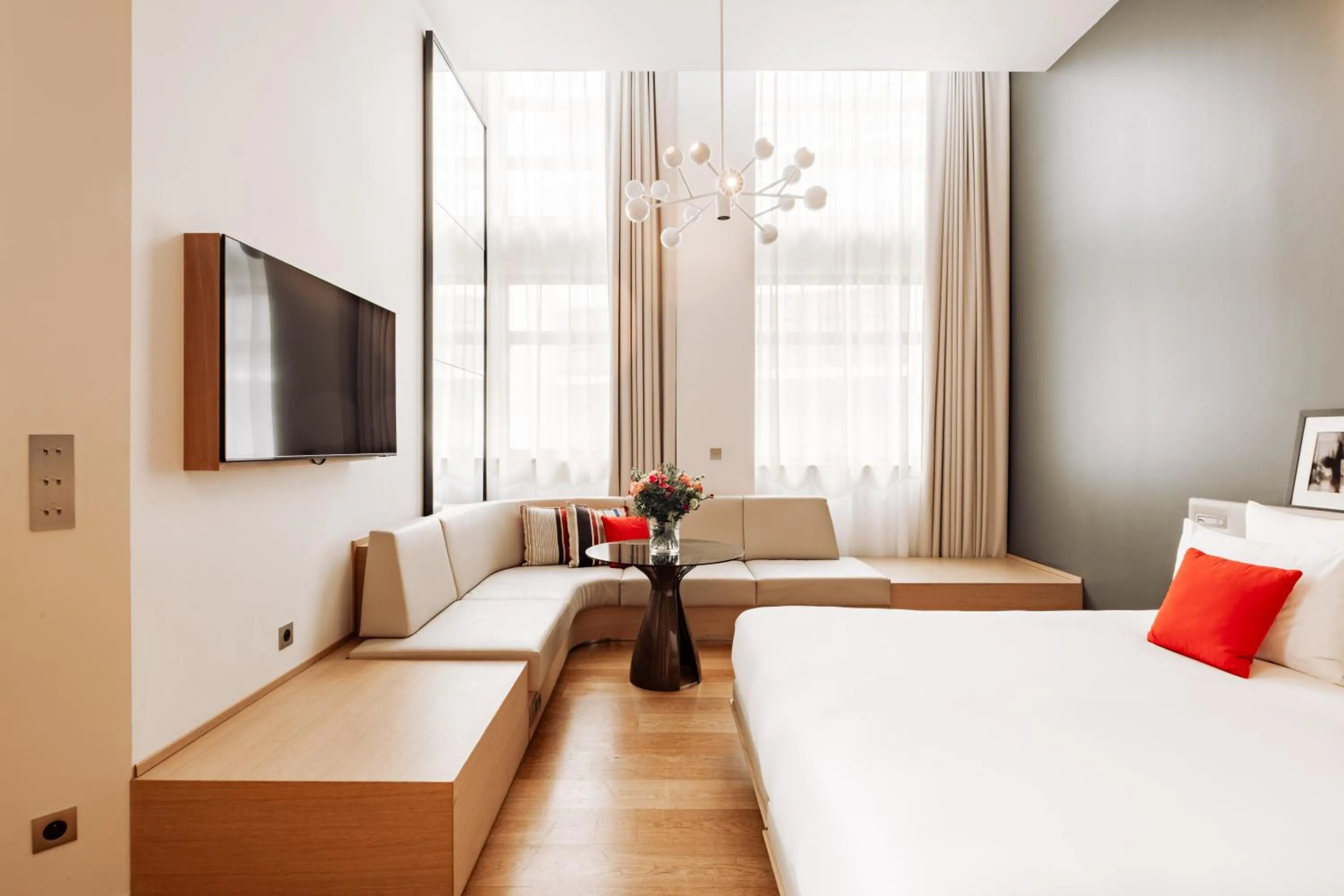 Bedroom, Bed in Le Cinq Codet