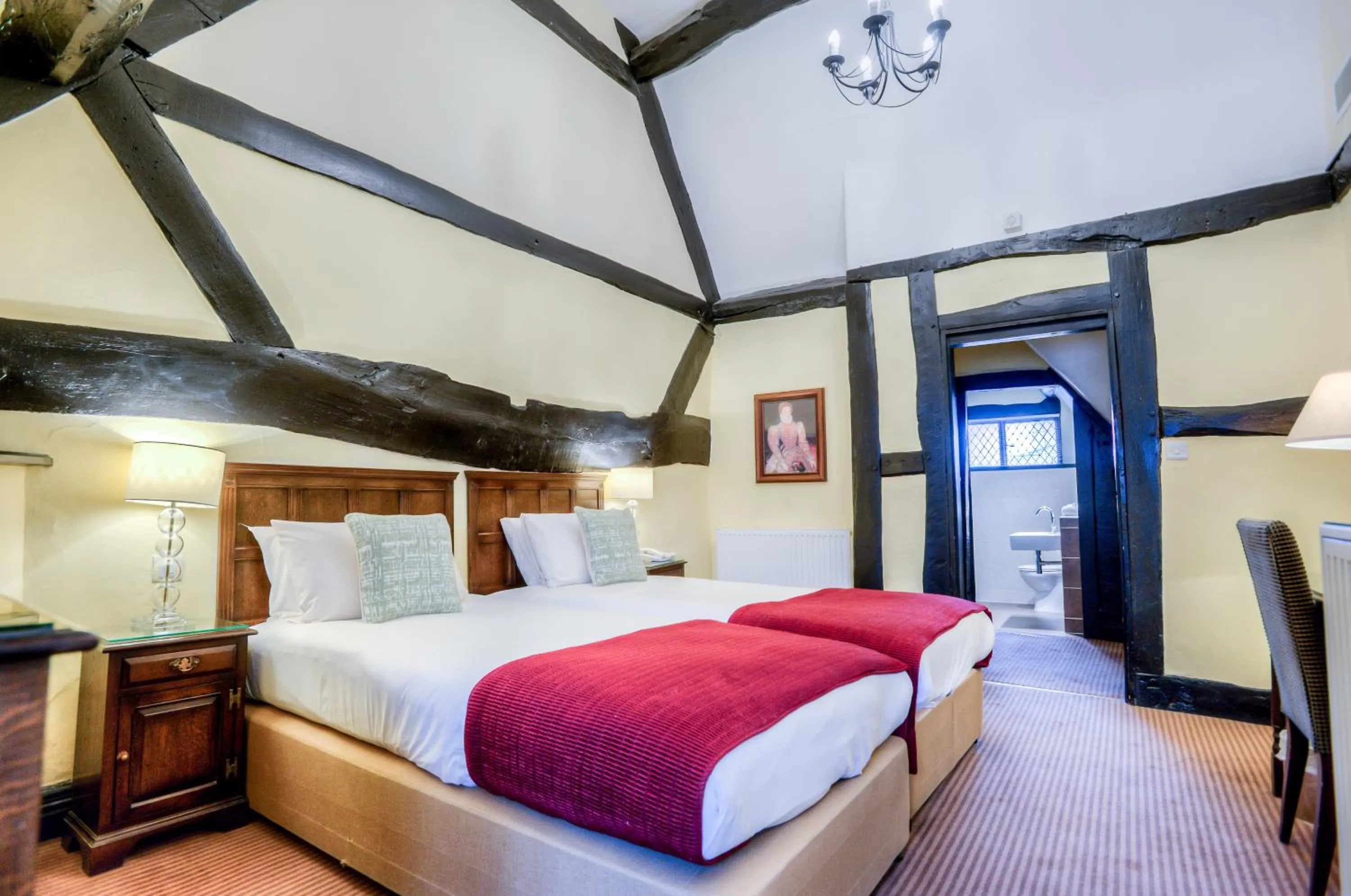 Bedroom in Mercure Stratford Upon Avon Shakespeare Hotel
