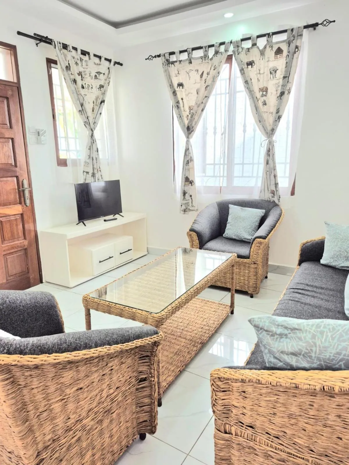 TV and multimedia in African Dream Cottages - Diani Beach