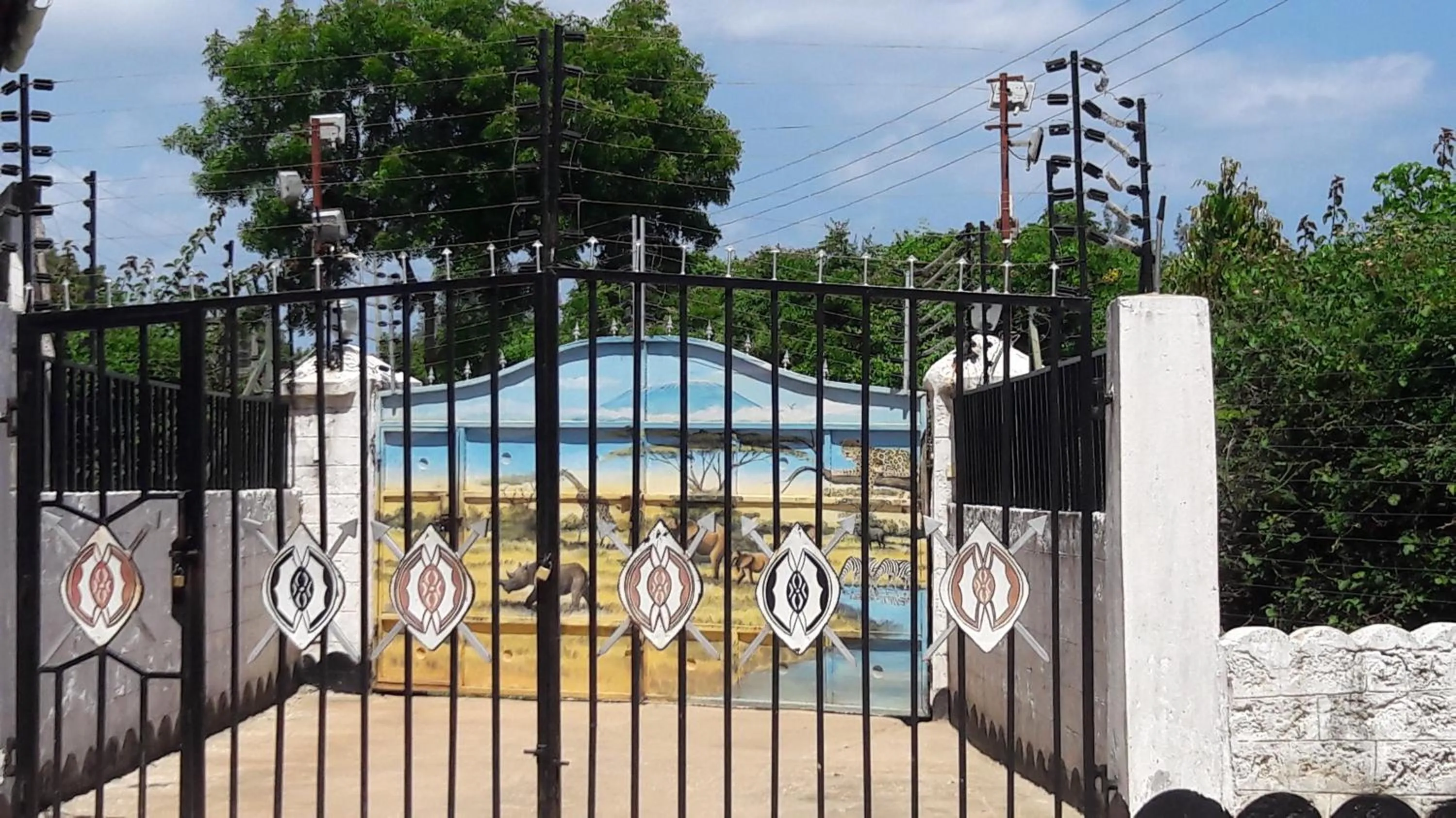 Facade/entrance in African Dream Cottages - Diani Beach
