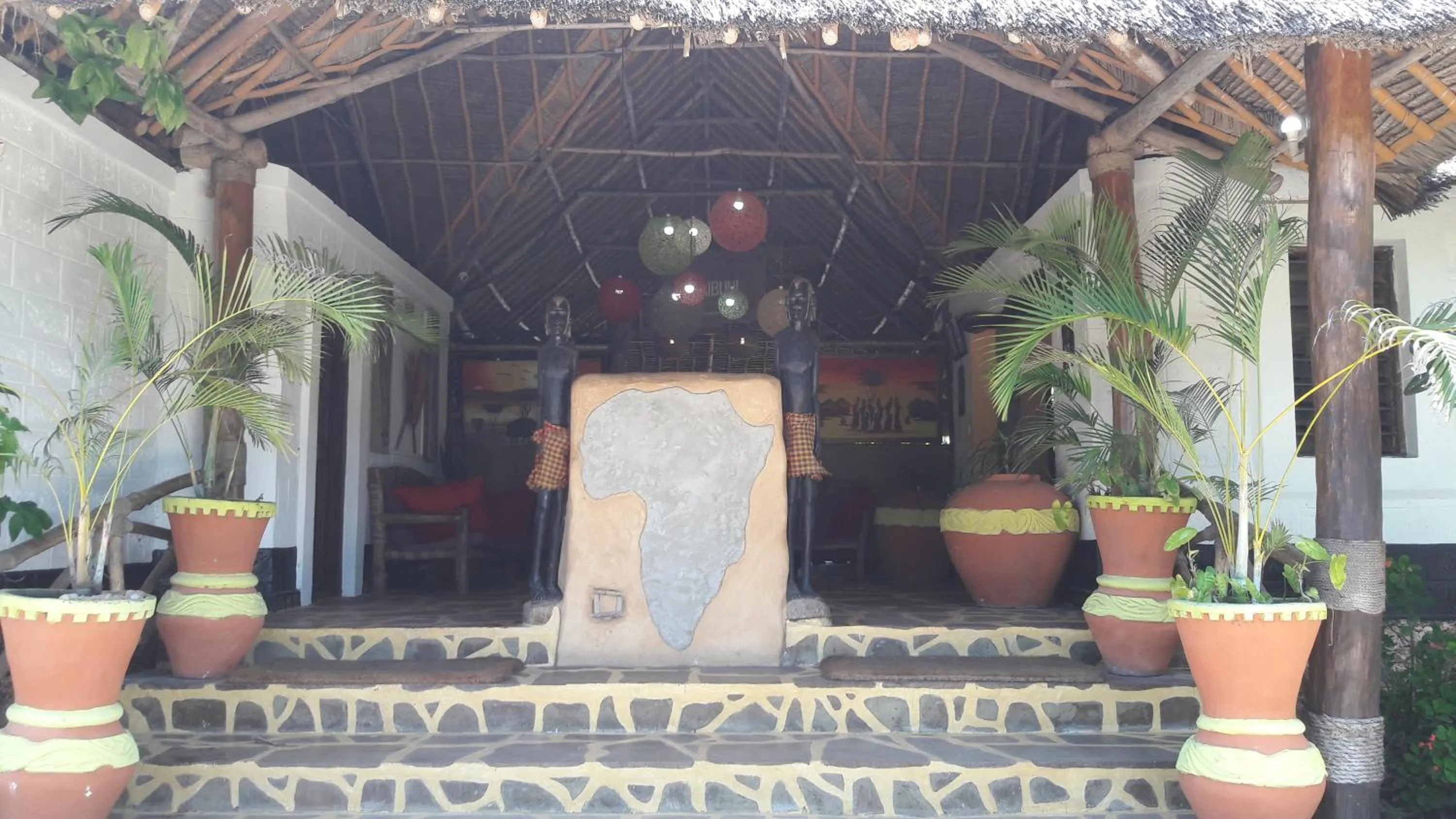 Facade/entrance in African Dream Cottages - Diani Beach