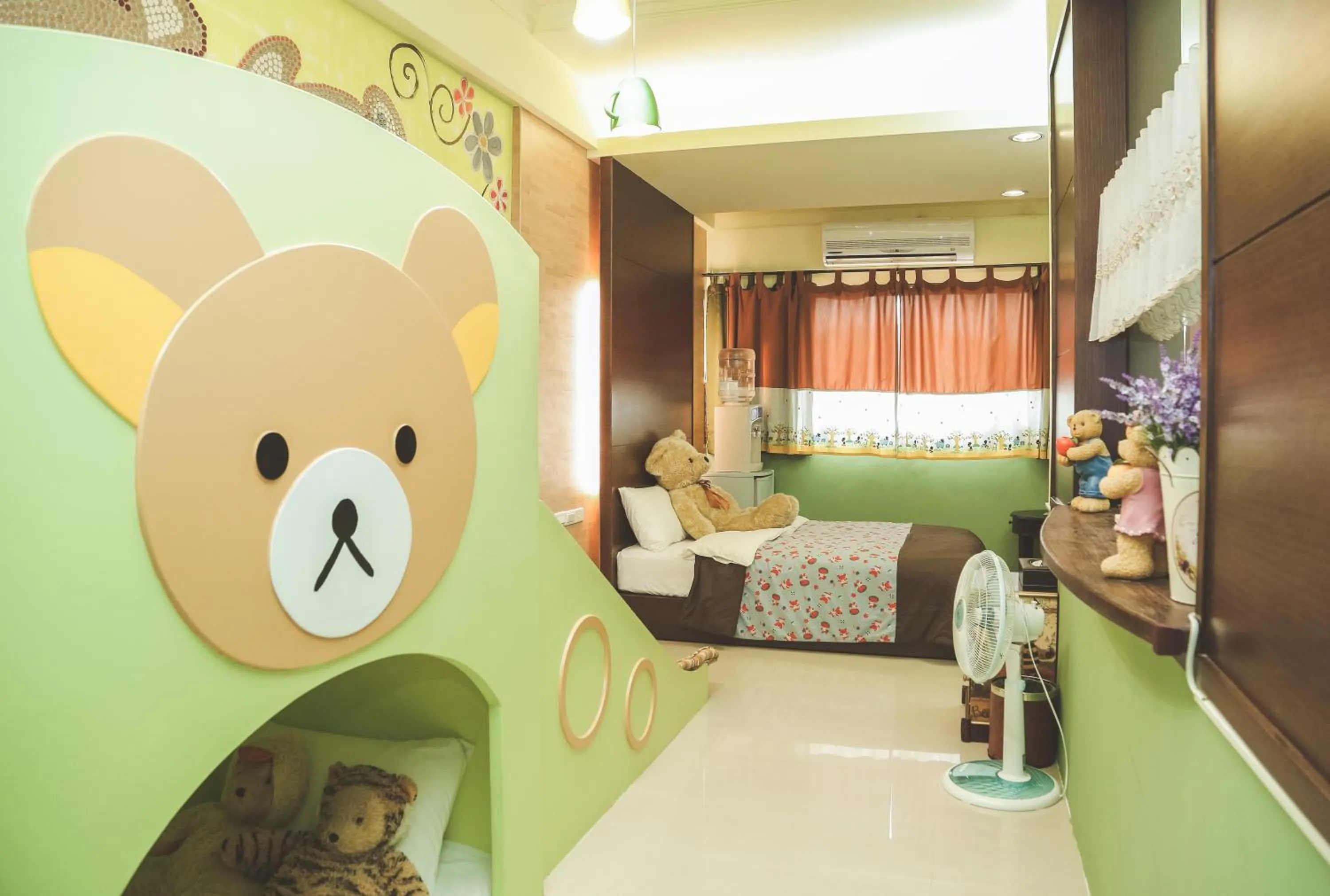 Kids's club in Zhong Shan 330