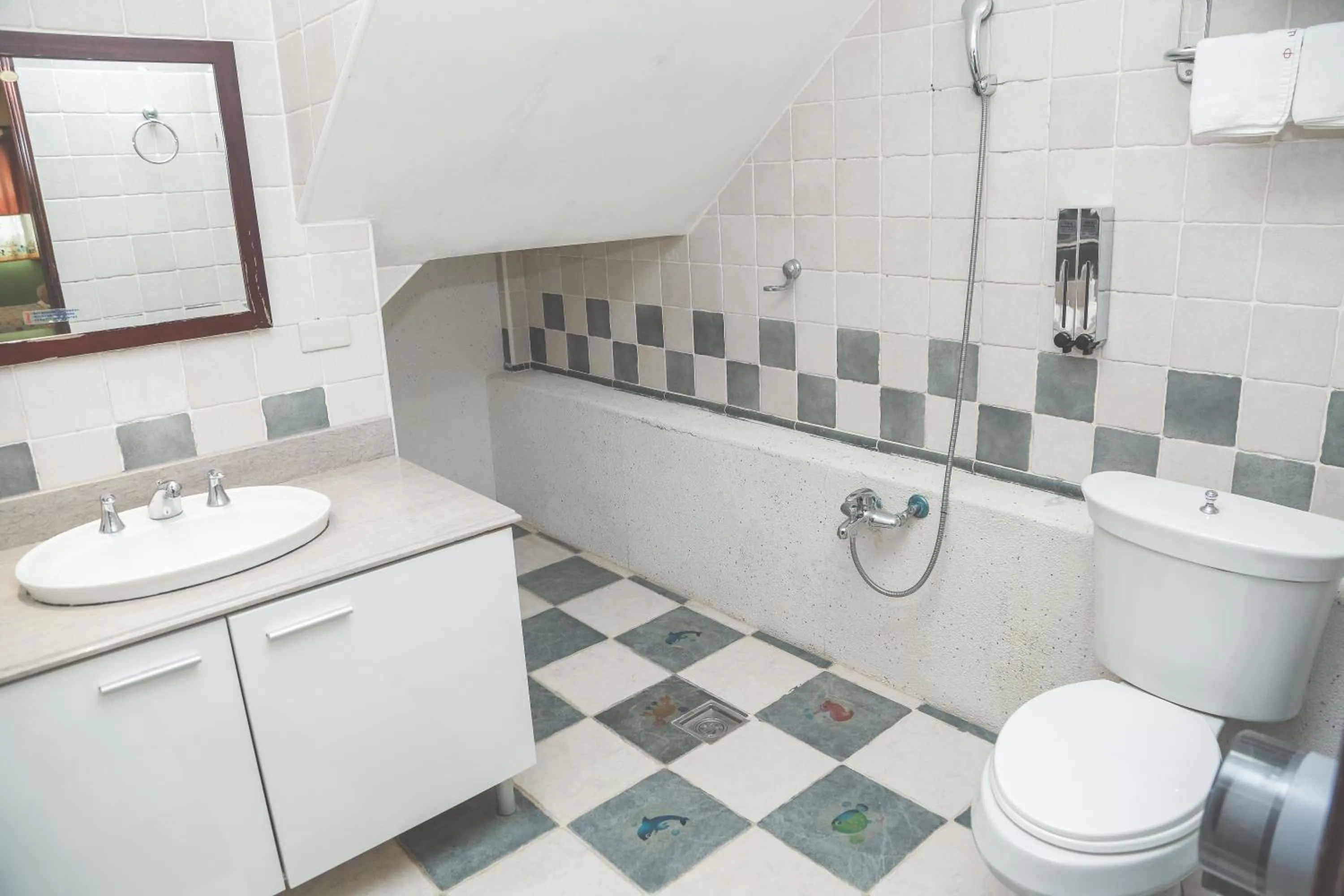 Bathroom in Zhong Shan 330