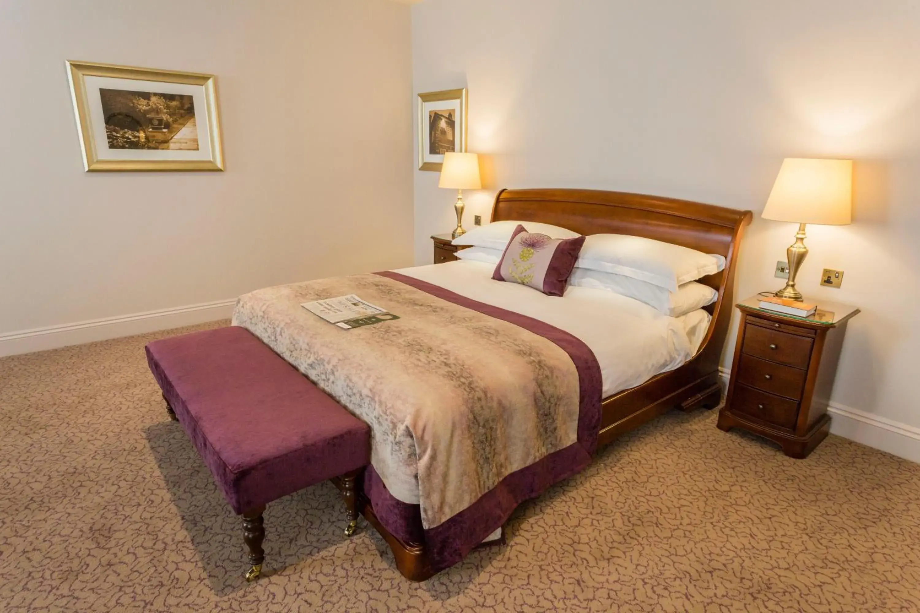 Feature Suite in Swan's Nest Hotel Feature Suite in Swan's Nest Hotel