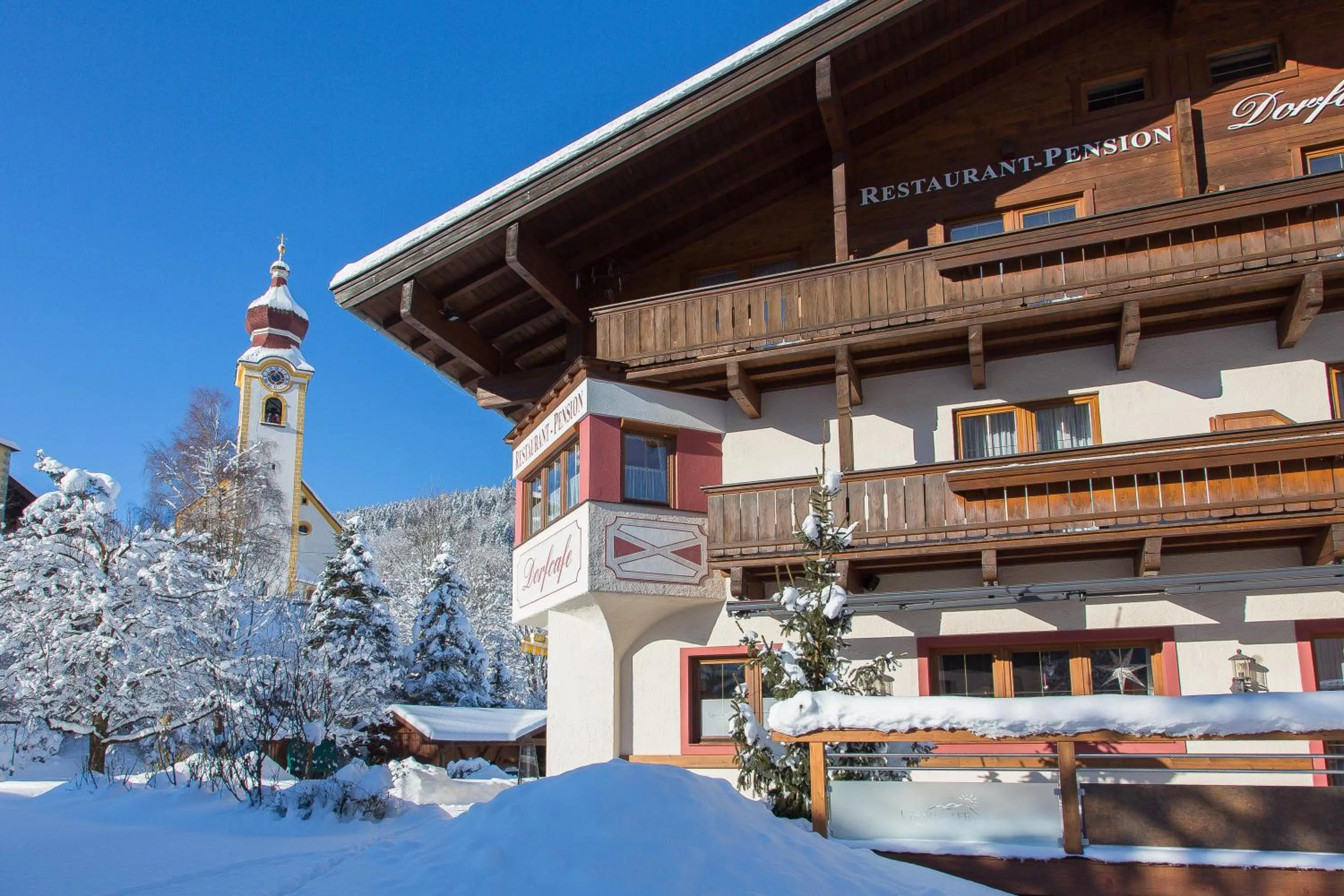 Facade/entrance in Dorfcafe Unken Hotelpension sWirtshaus im Dorf