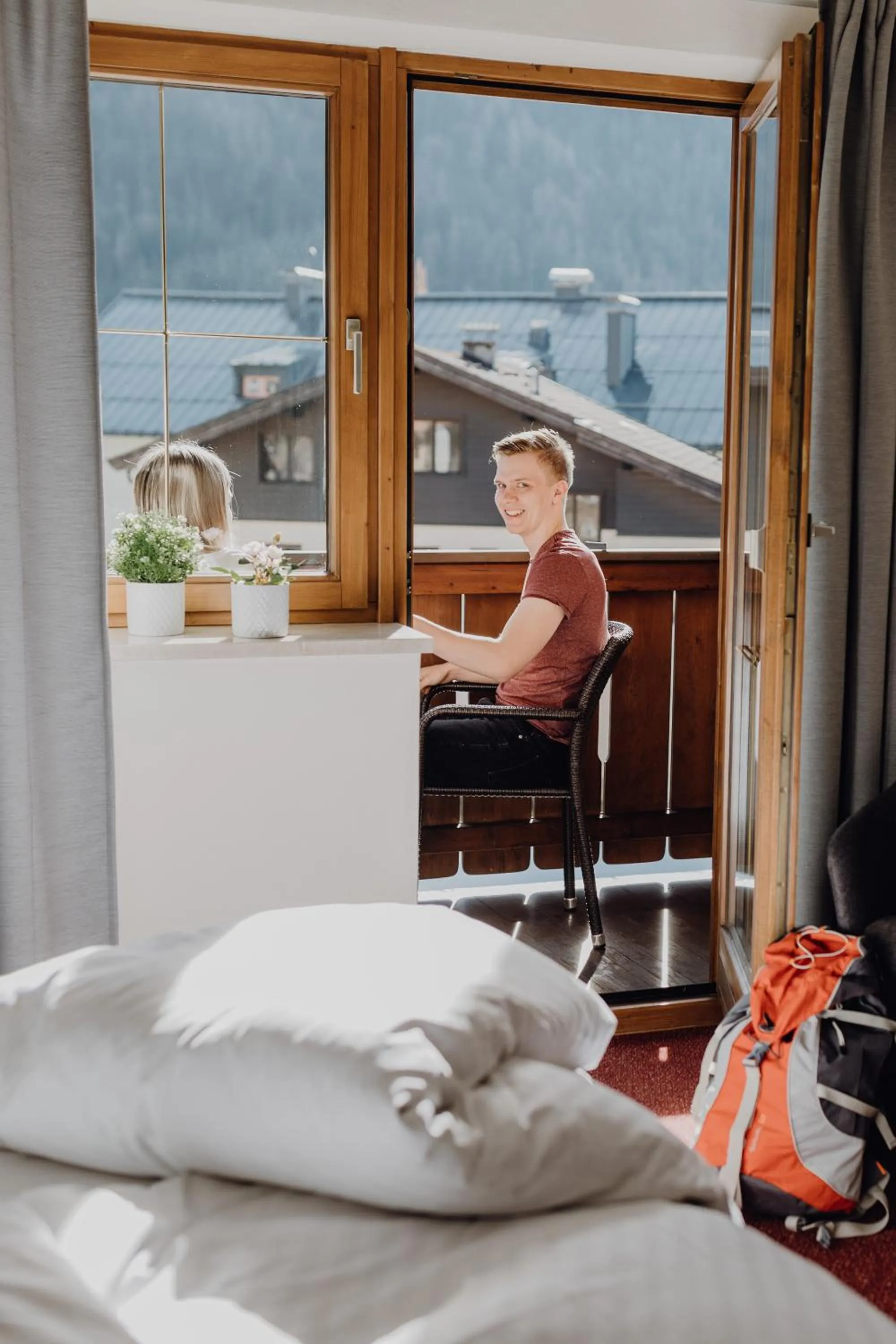 Balcony/Terrace, Bed in Dorfcafe Unken Hotelpension sWirtshaus im Dorf