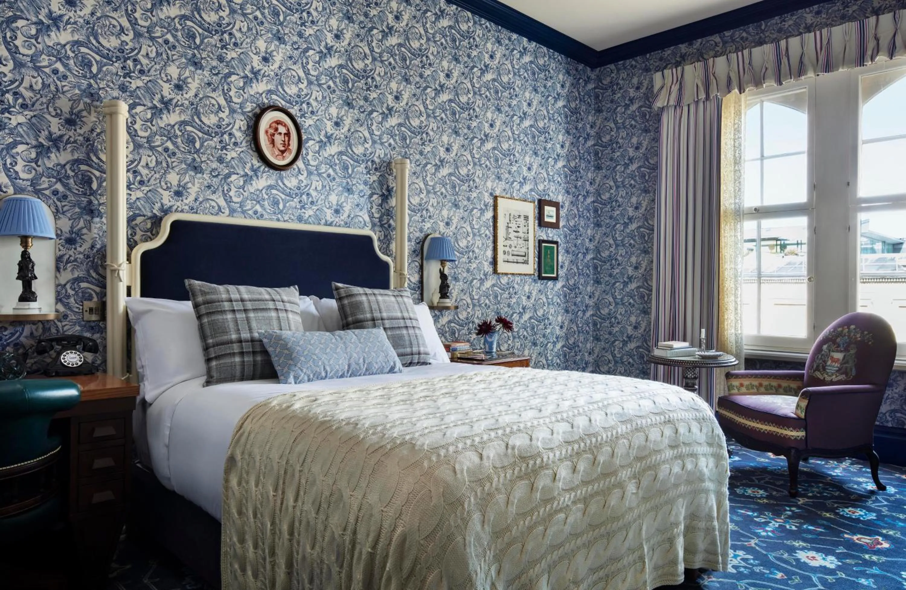 Bed in The Randolph Hotel Oxford, a Graduate by Hilton Hotel