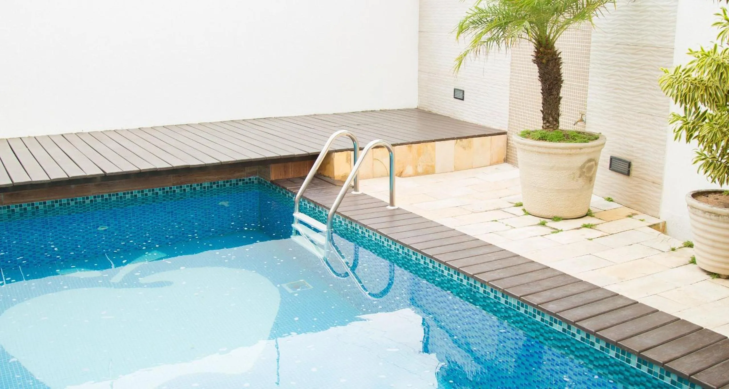 Swimming pool in Apple Flat #201 - Apê em Ponta Negra por Carpediem