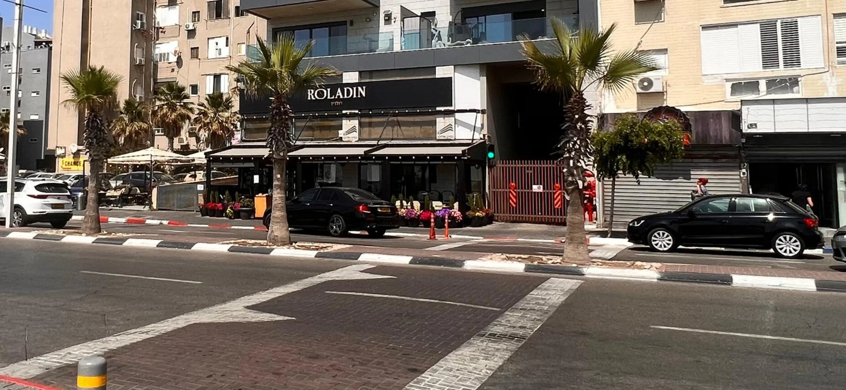 Restaurant/places to eat in Motel Hofim