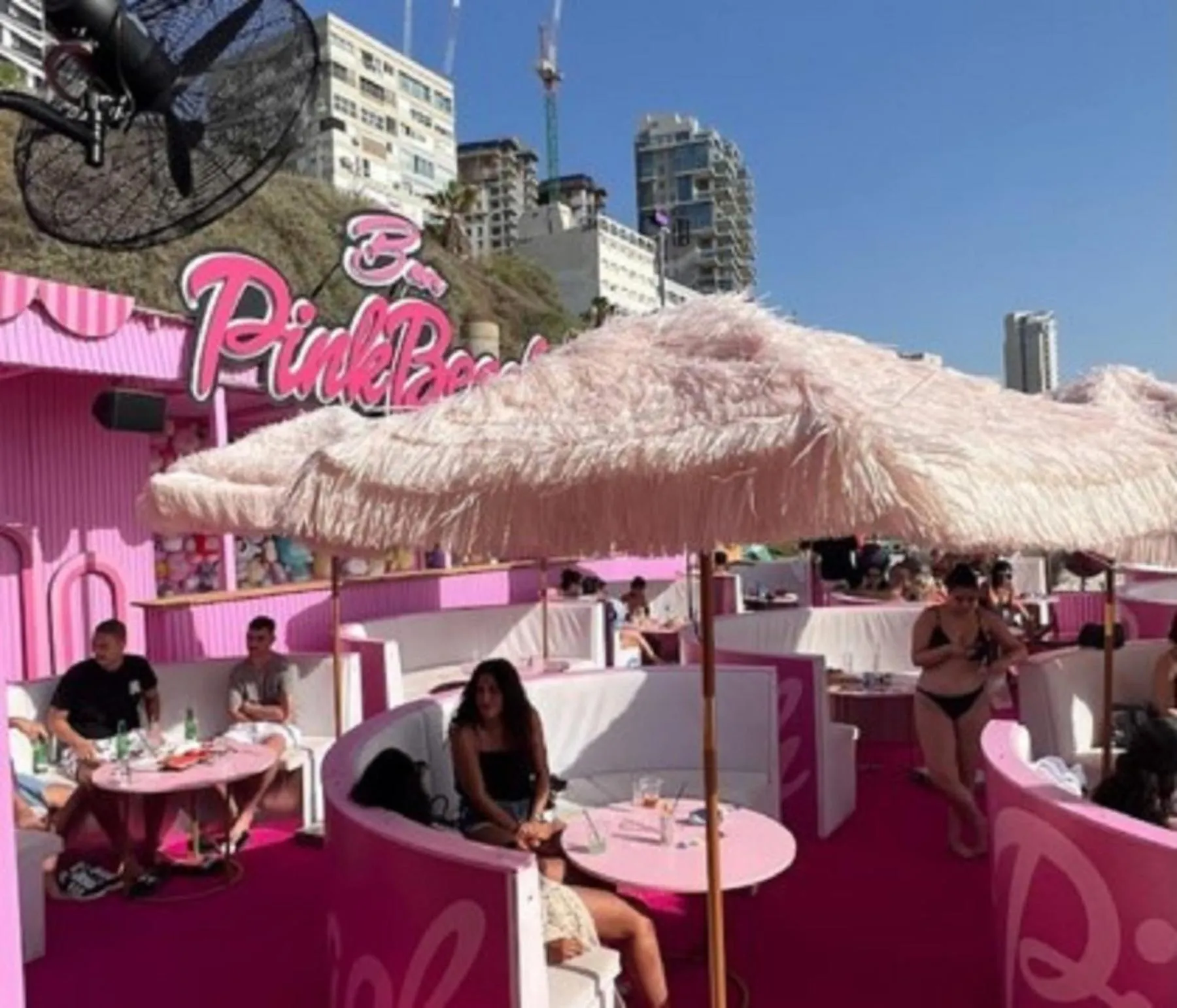 Beach in Motel Hofim