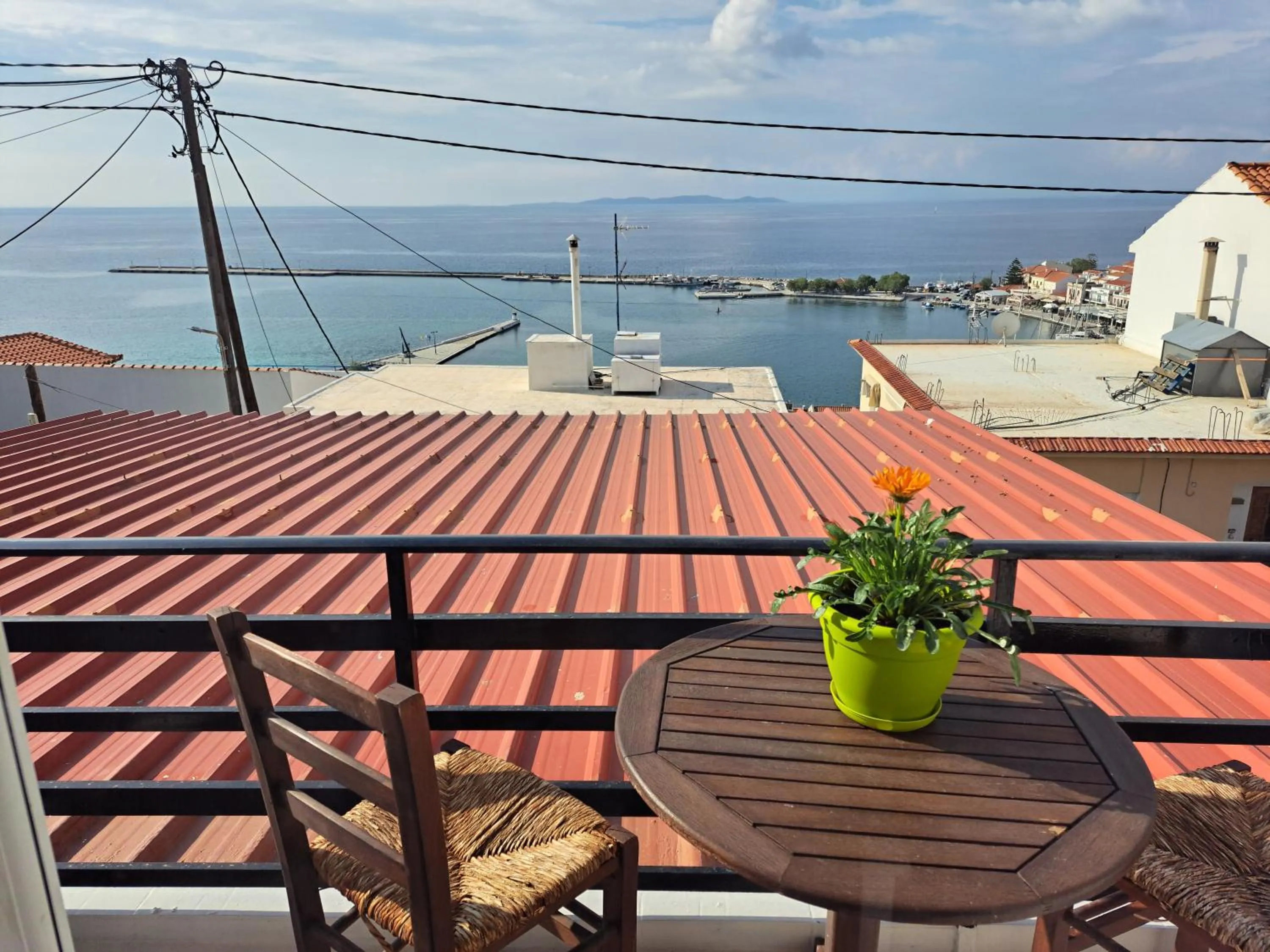 Natural landscape in Jimmy's Apartments