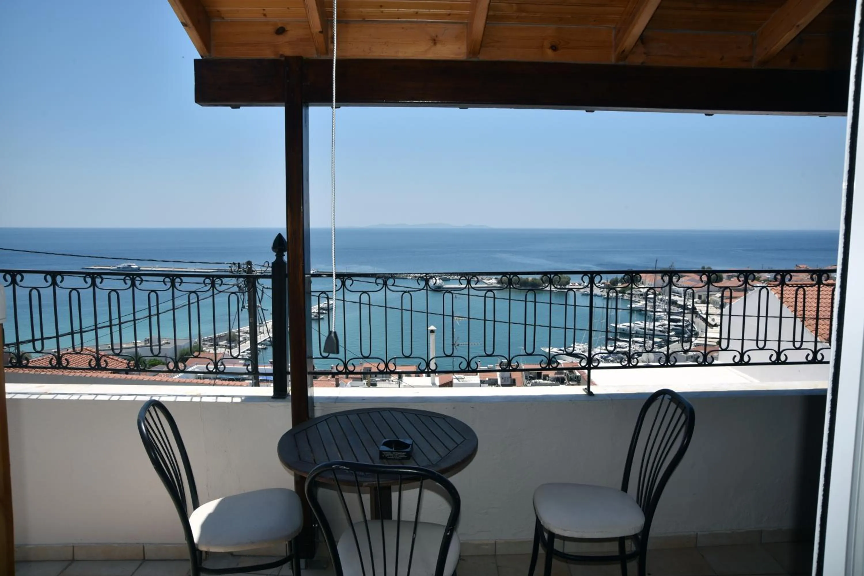 Natural landscape in Jimmy's Apartments