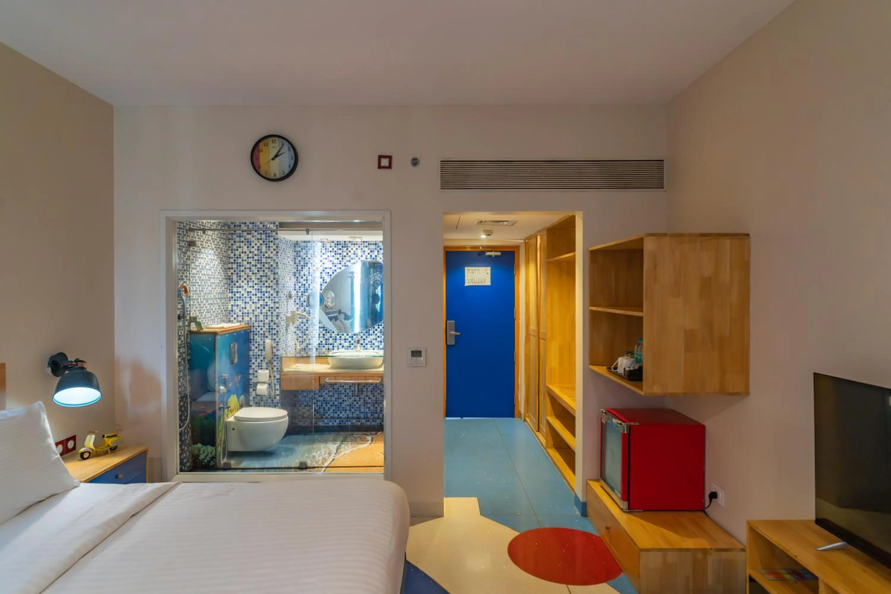 Bedroom, Bed in I Love Bell Bottoms Vagator Goa