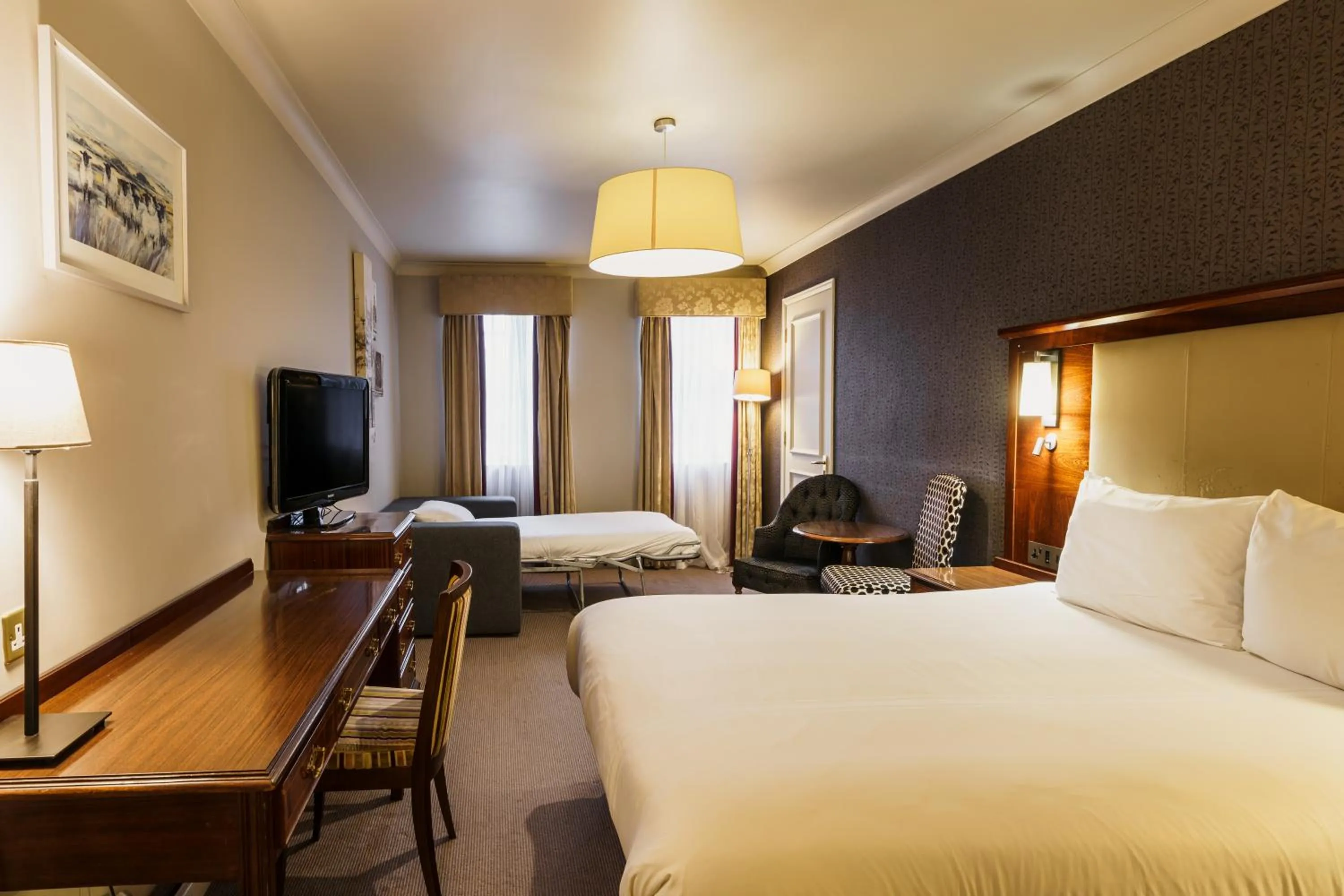 Bedroom, Bed in Mercure Exeter Southgate Hotel