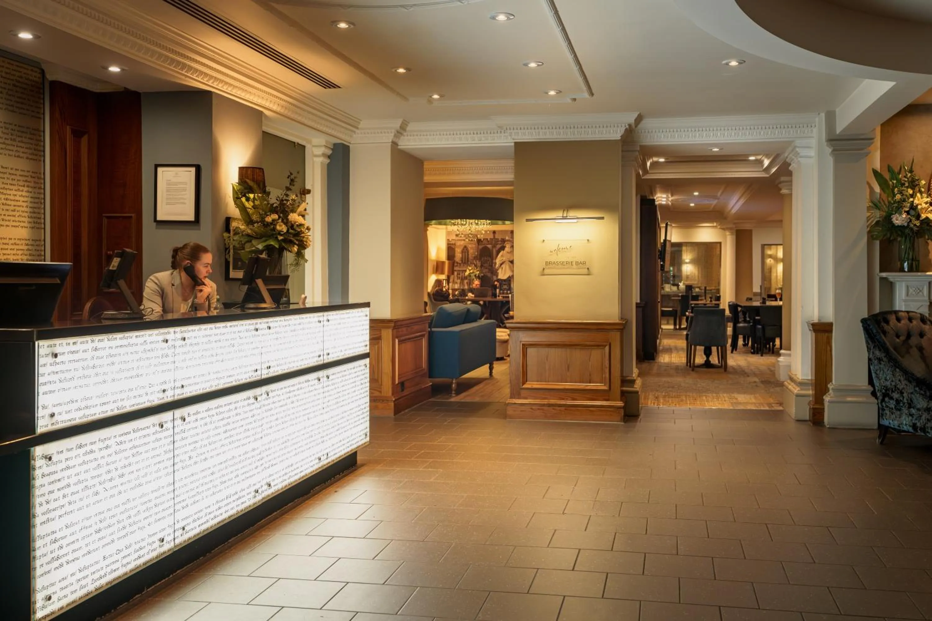 Lobby or reception in Mercure Exeter Southgate Hotel