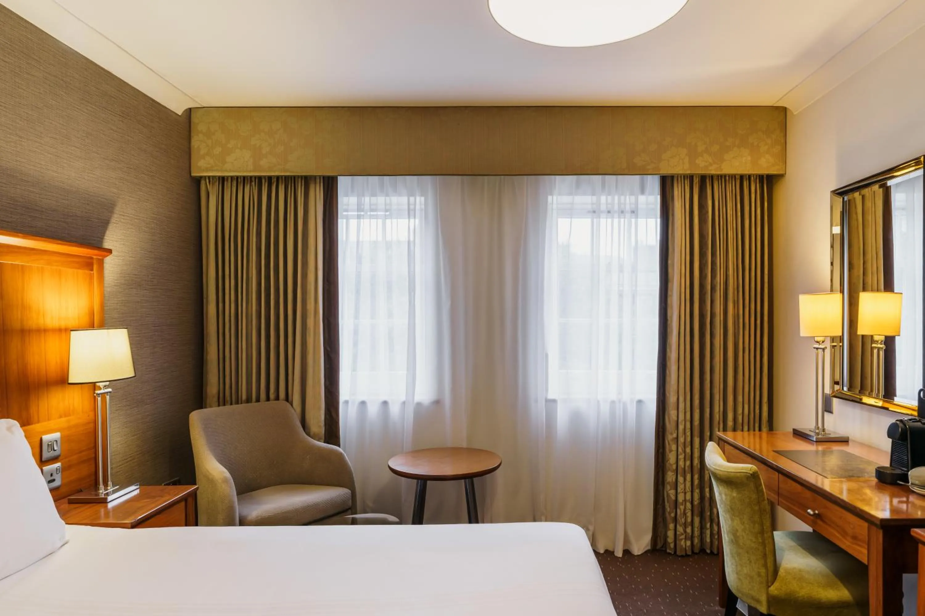 Bedroom, Bed in Mercure Exeter Southgate Hotel