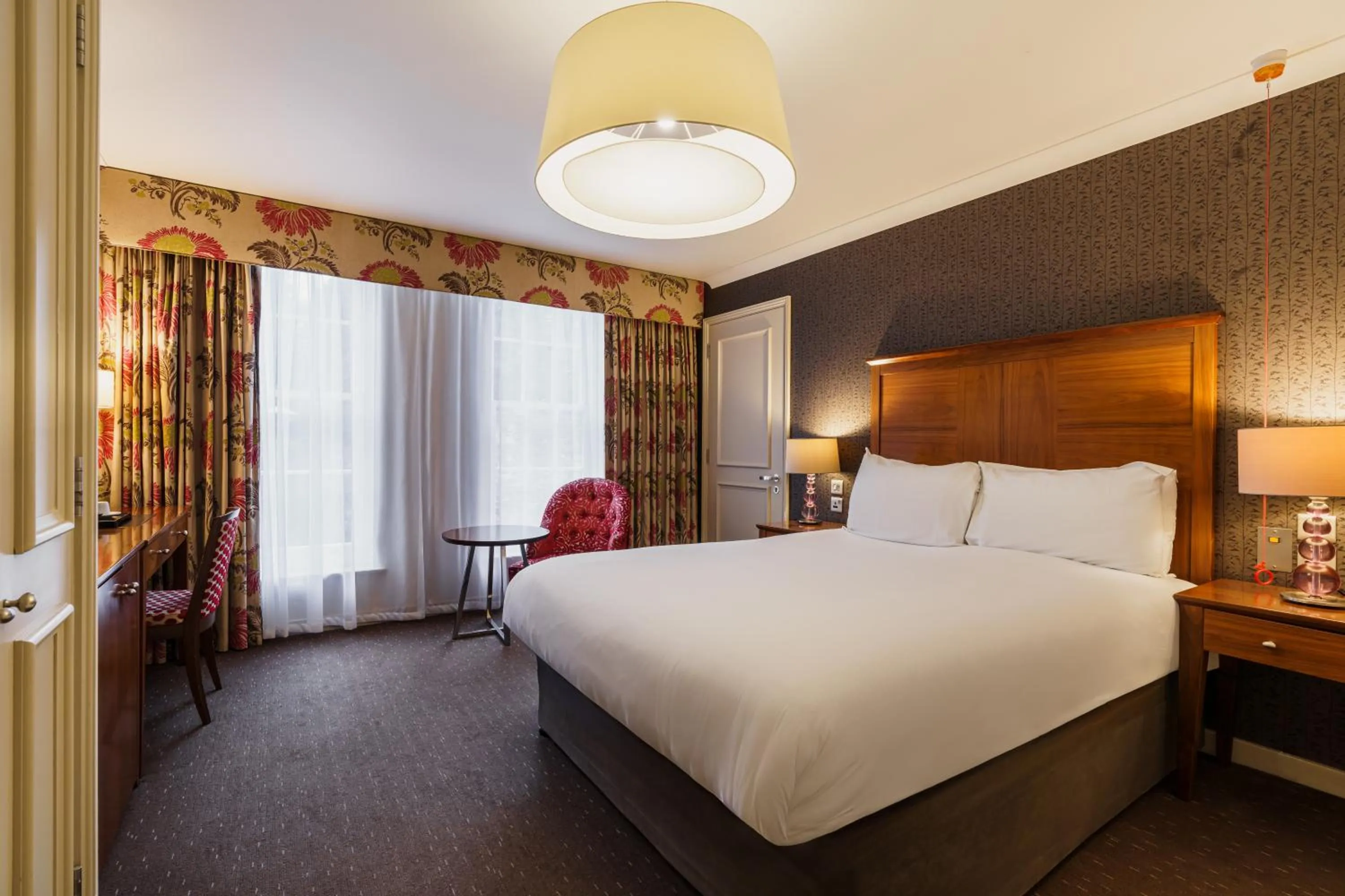 Bedroom, Bed in Mercure Exeter Southgate Hotel