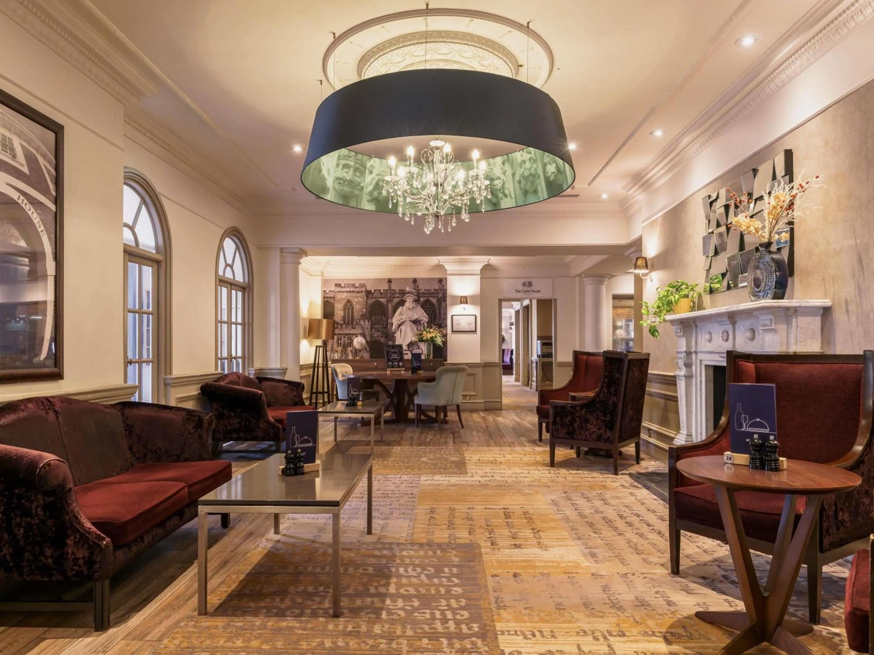 Lounge or bar in Mercure Exeter Southgate Hotel