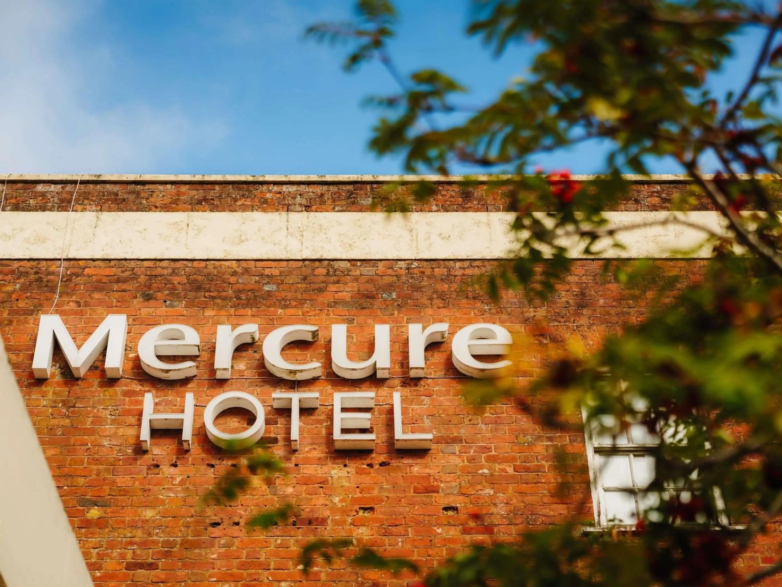 Property building in Mercure Exeter Southgate Hotel