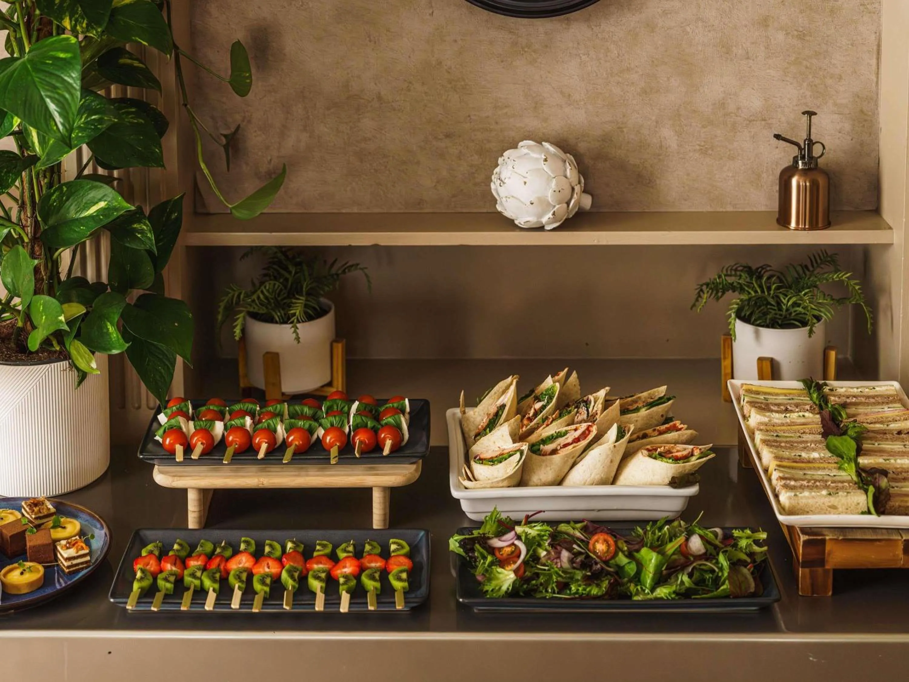 Meeting/conference room in Mercure Exeter Southgate Hotel