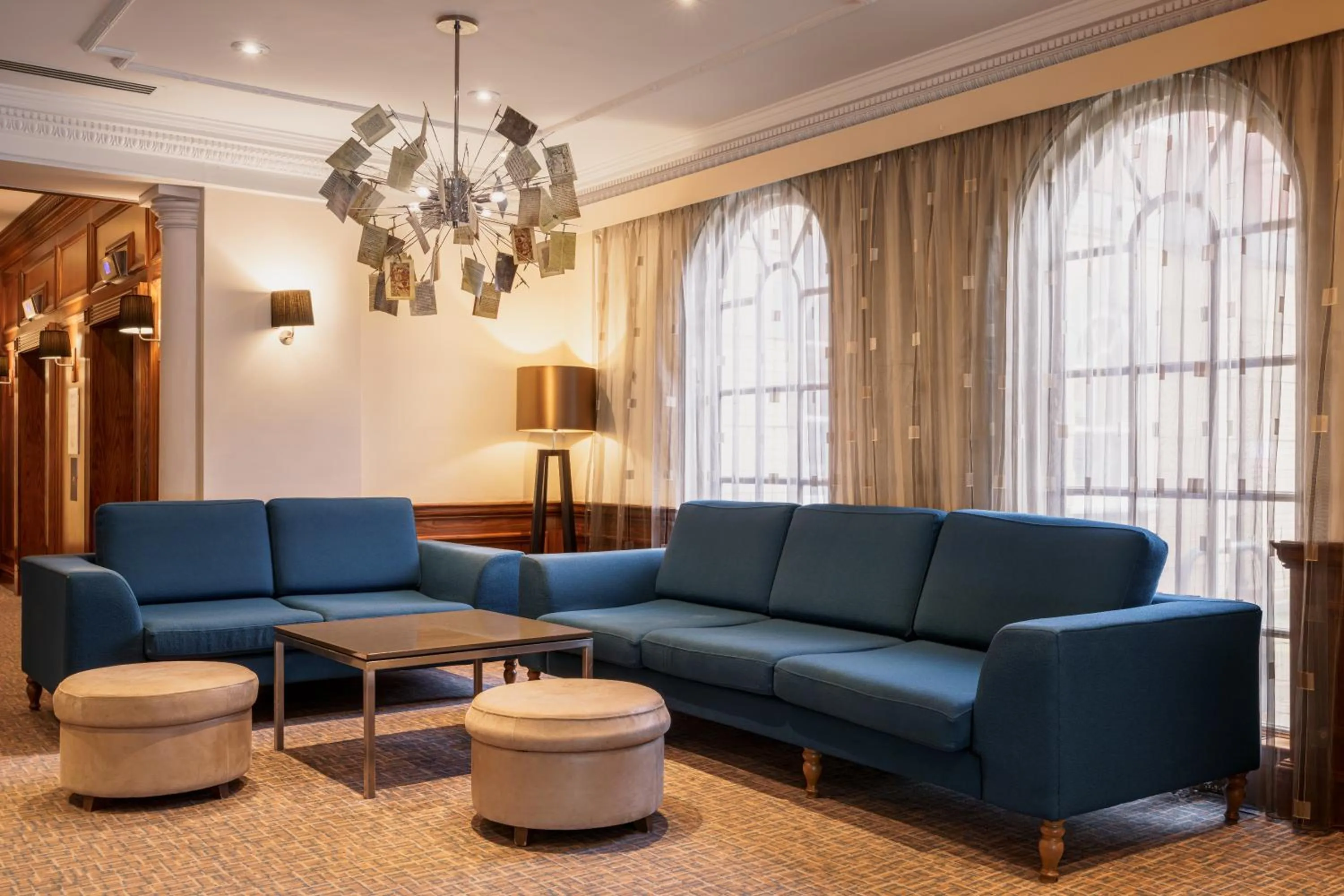 Lobby or reception in Mercure Exeter Southgate Hotel