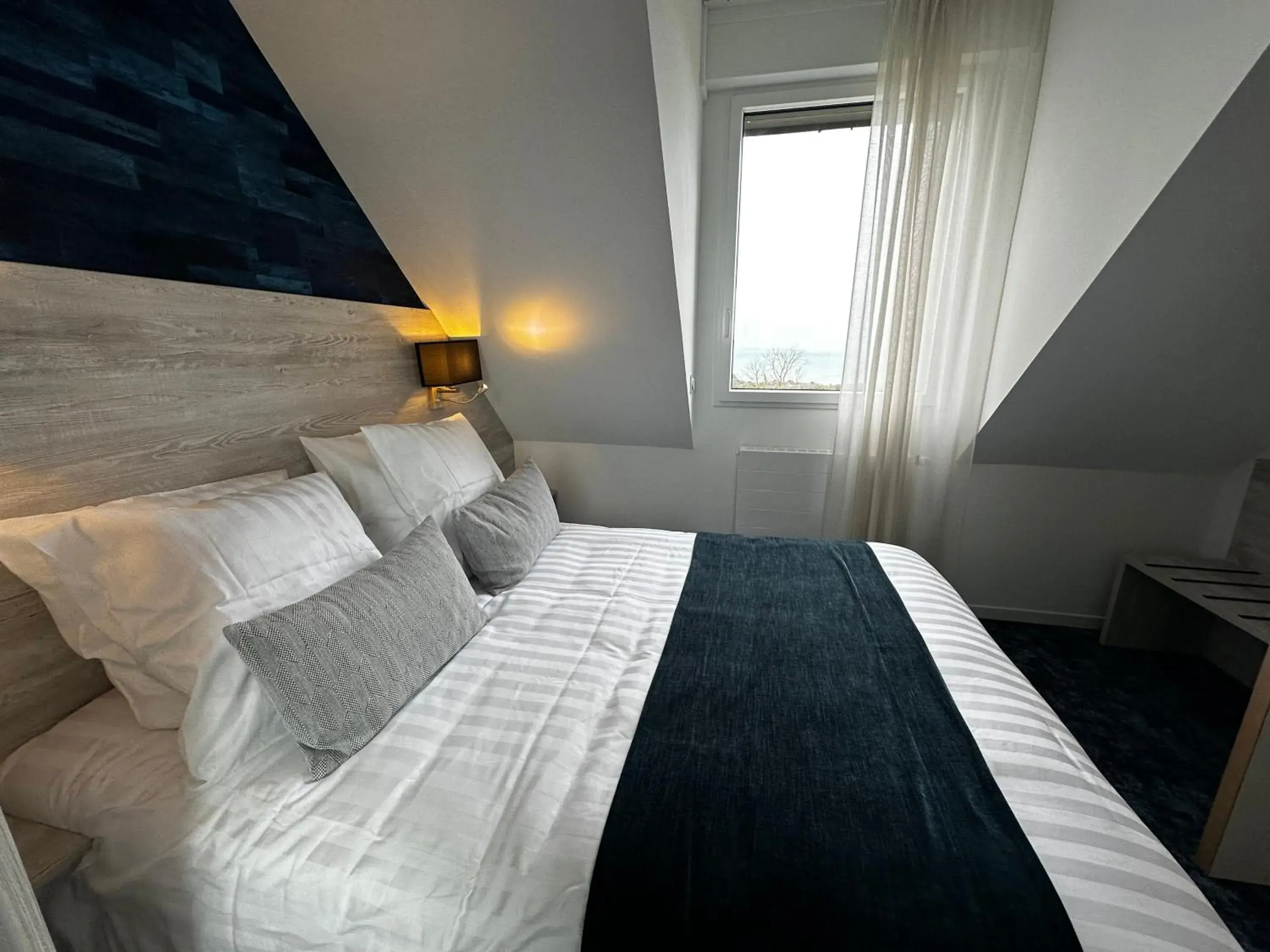 Suite with Sea View in Hôtel Le Manoir du Roselier Suite with Sea View in Hôtel Le Manoir du Roselier