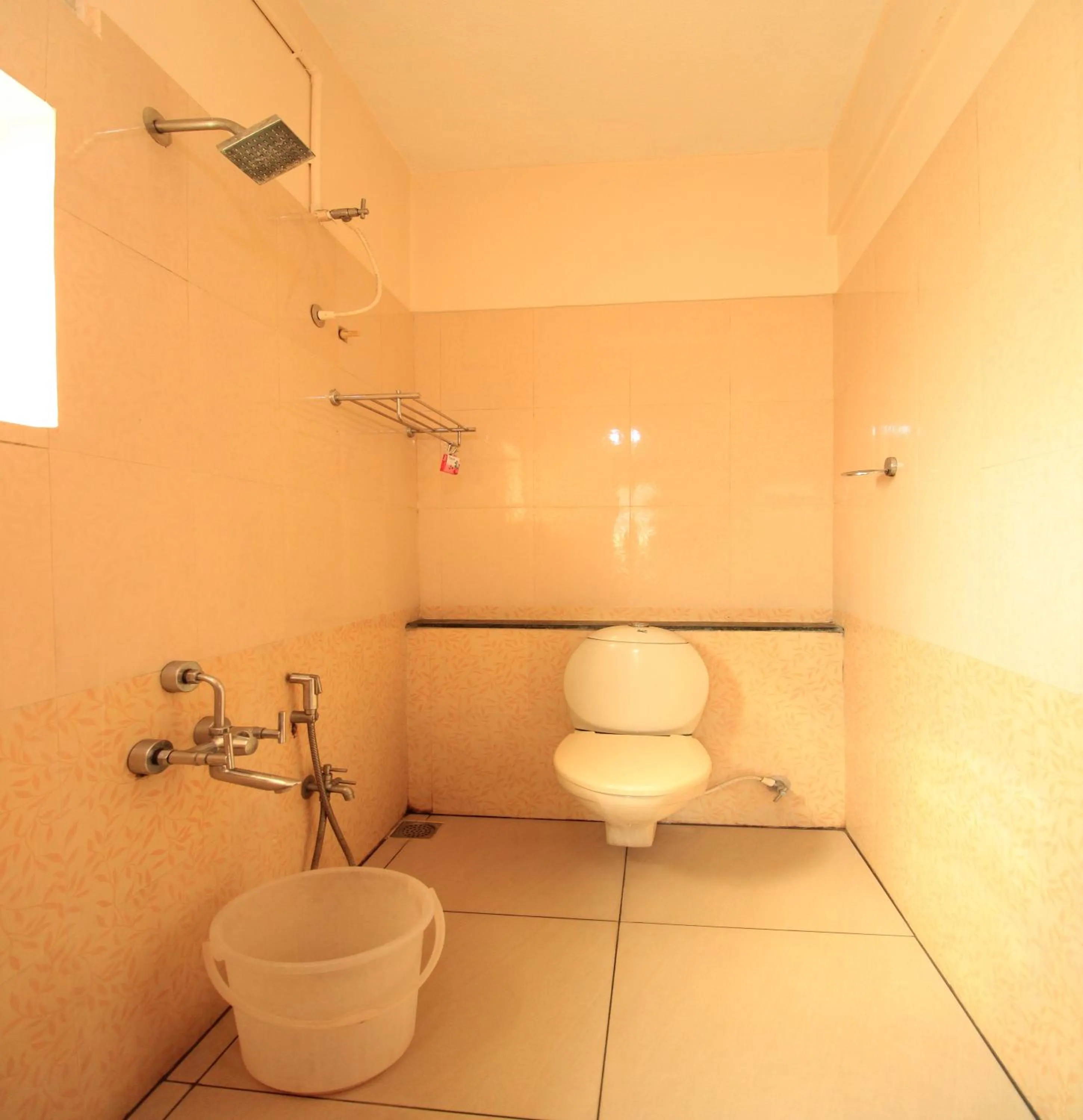 Bathroom in Hotel Rathnavel Towers