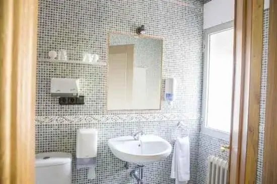 Superior Double Room in Café Bar Hotel Jefi Superior Double Room in Café Bar Hotel Jefi