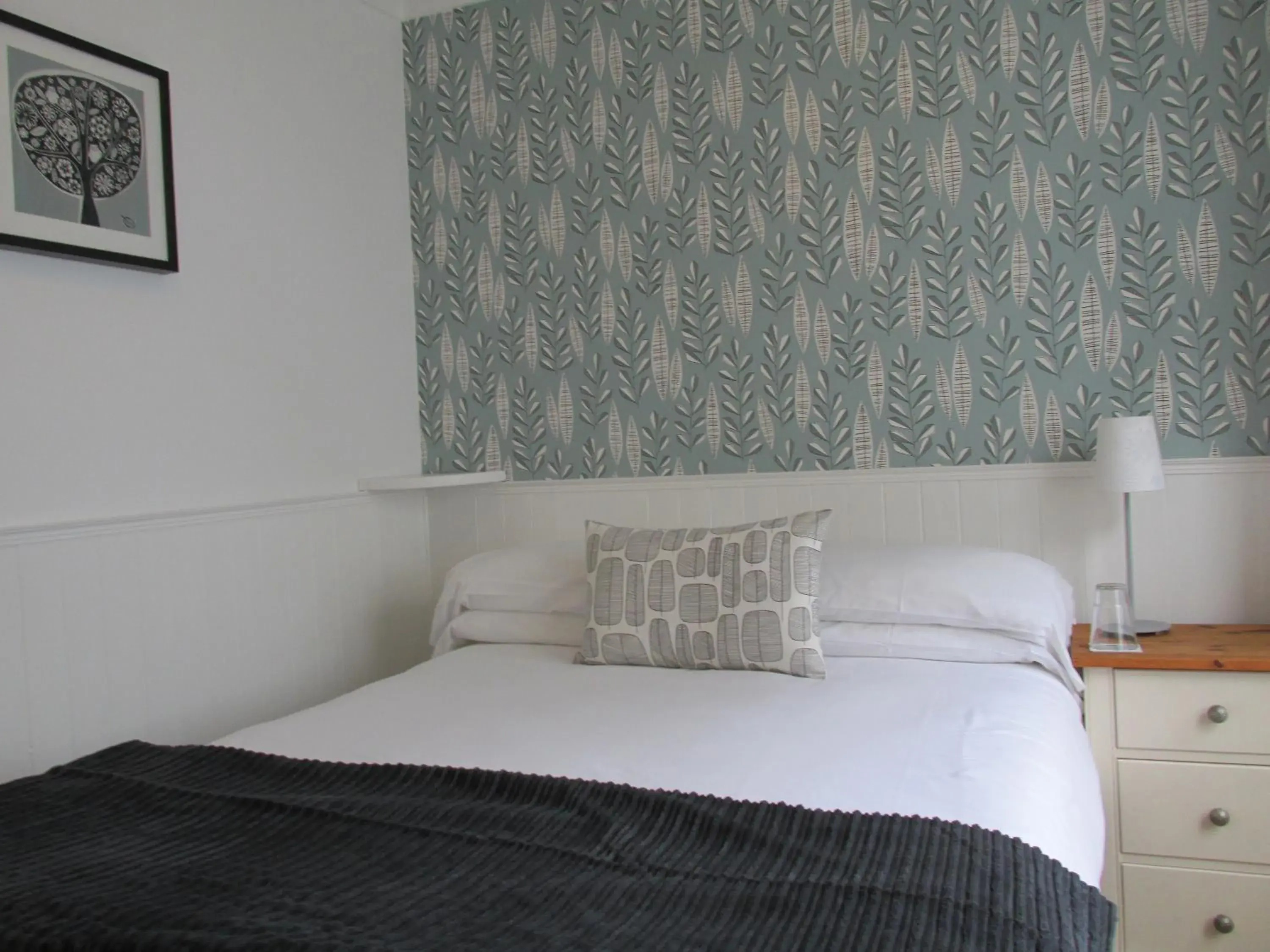 Double Room in The White House Double Room in The White House