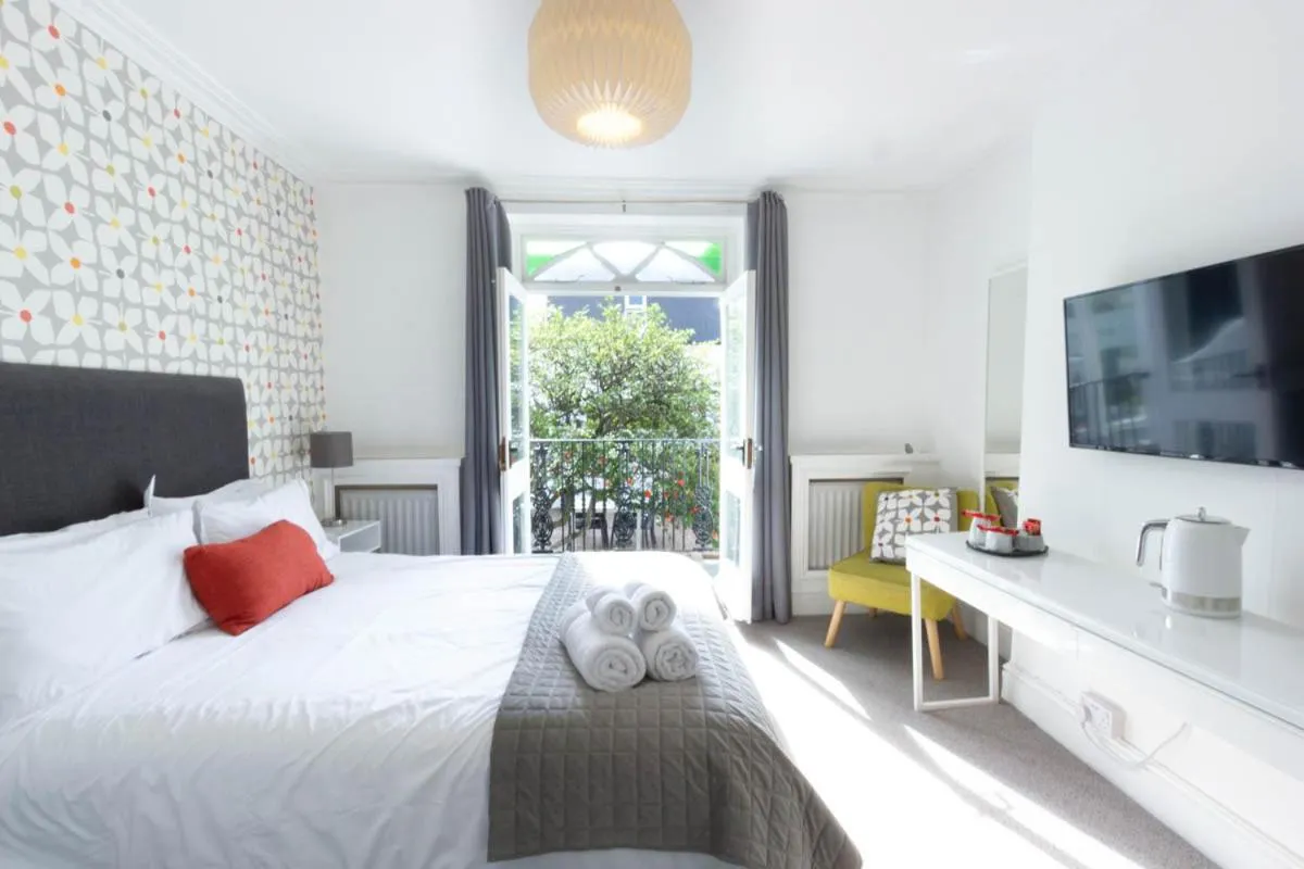 Photo of the whole room, Bed in The White House