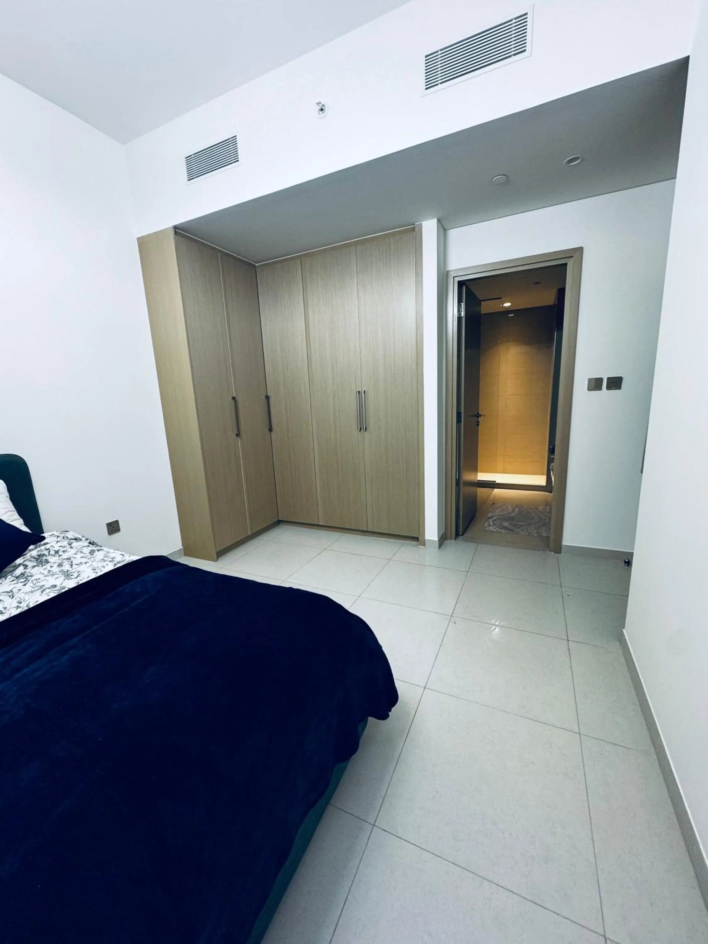 Bed in Burj Royale - BURJ KHALIFA VIEW