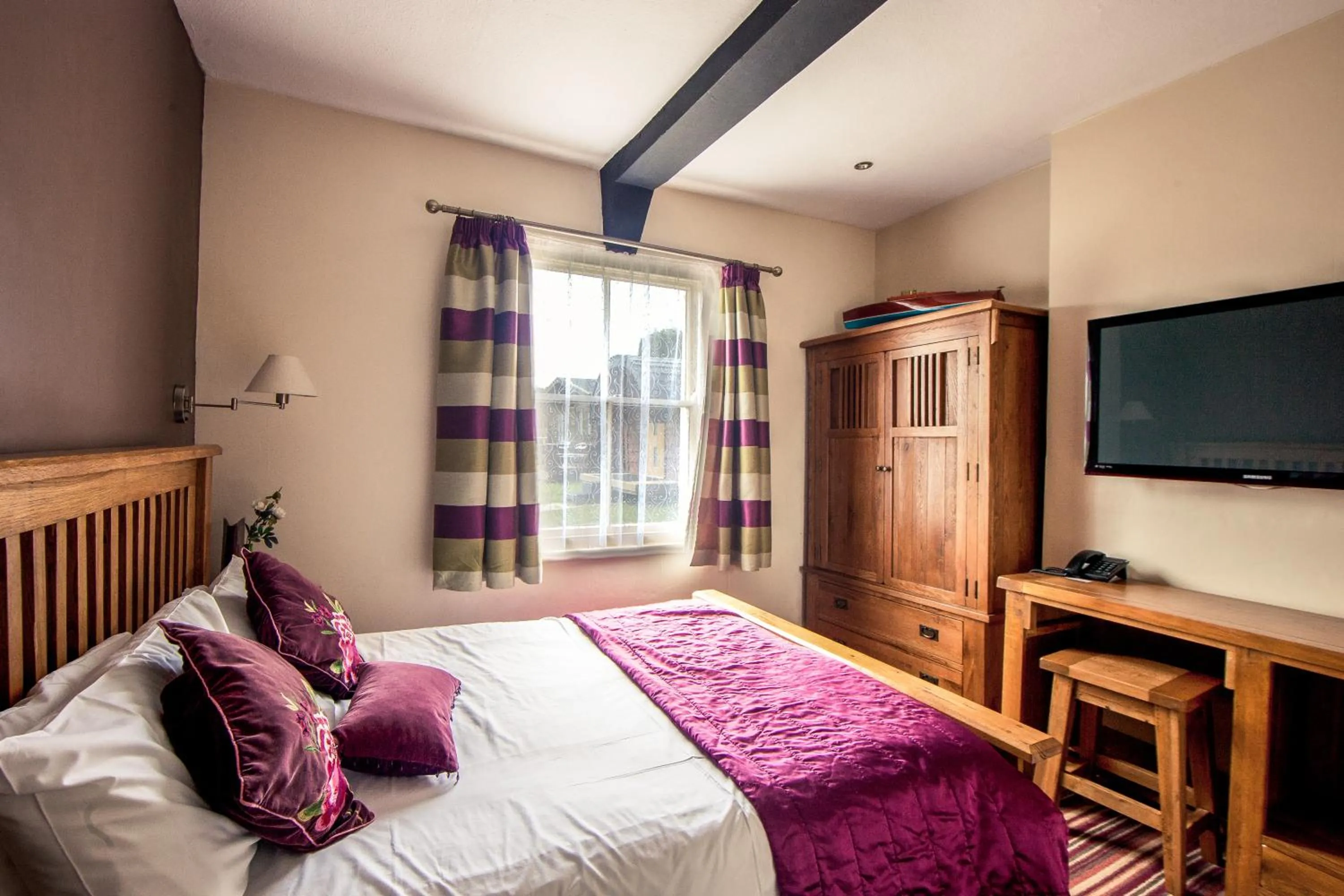 Bedroom, Bed in Old Hall House, NEC