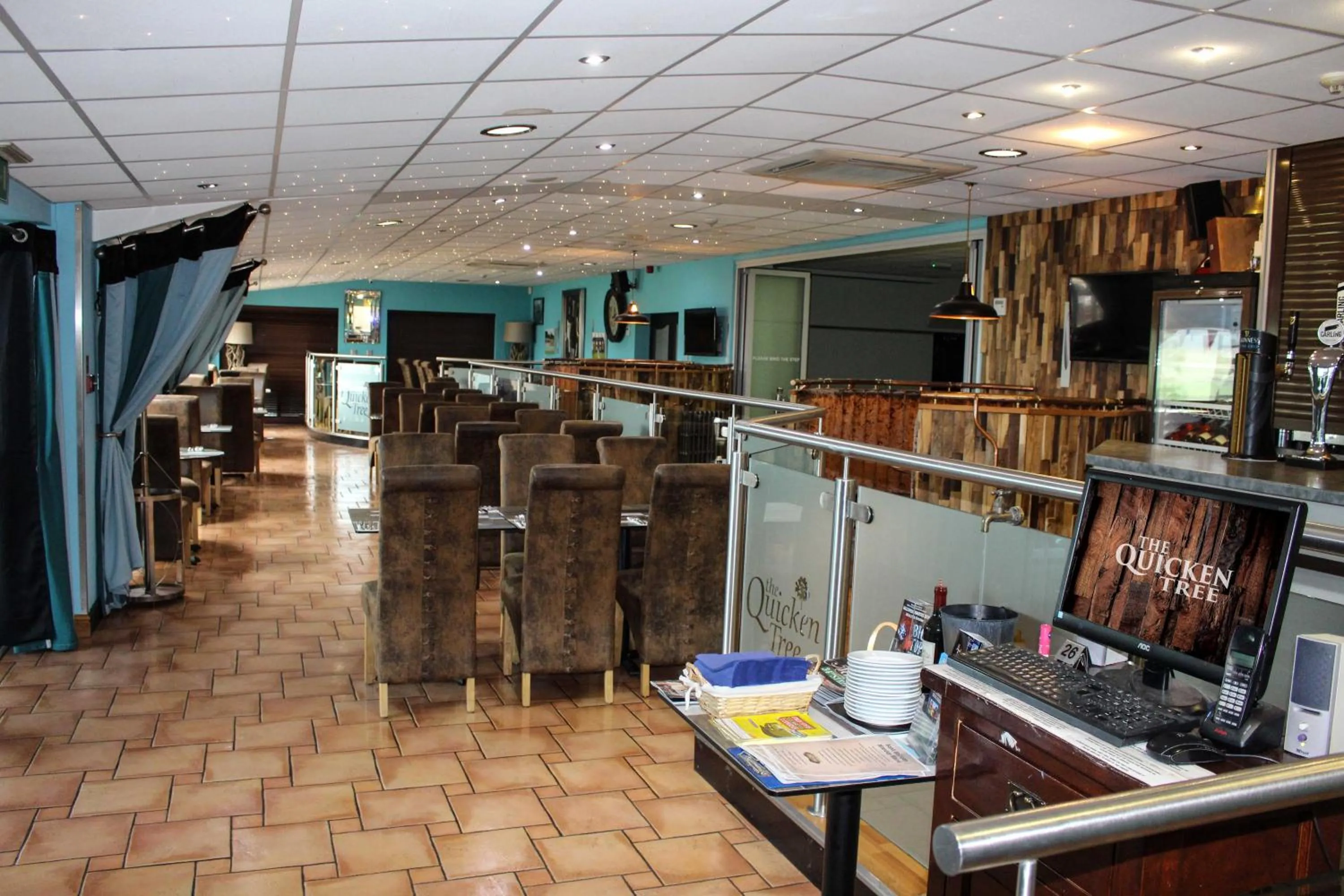 Restaurant/places to eat in Old Hall House, NEC