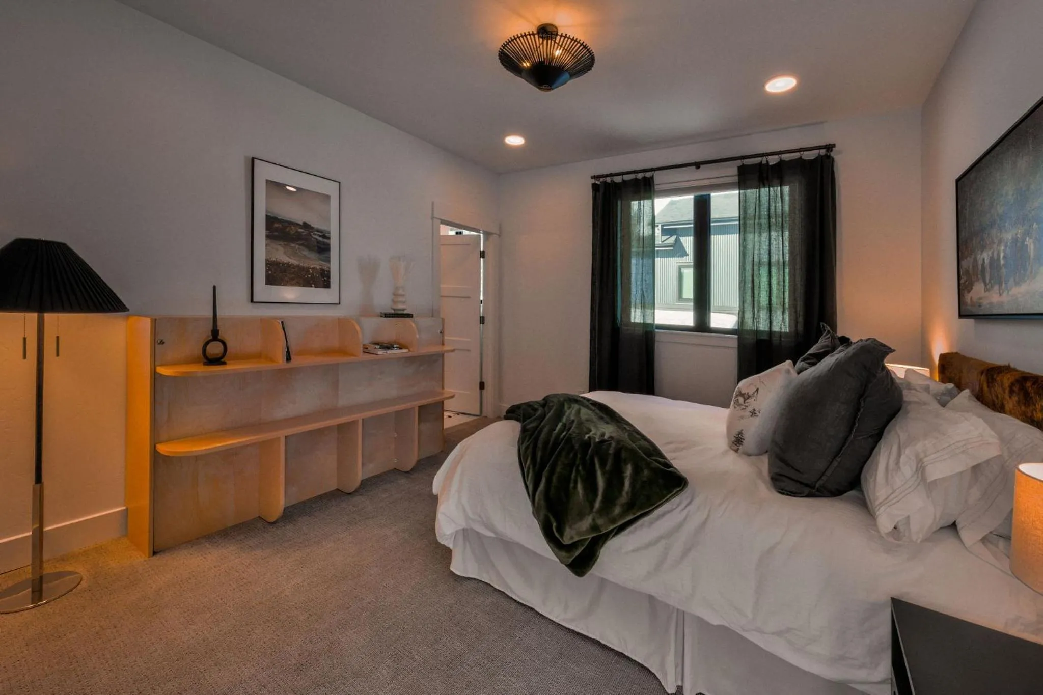 Bedroom, Bed in Aspects Big Sky