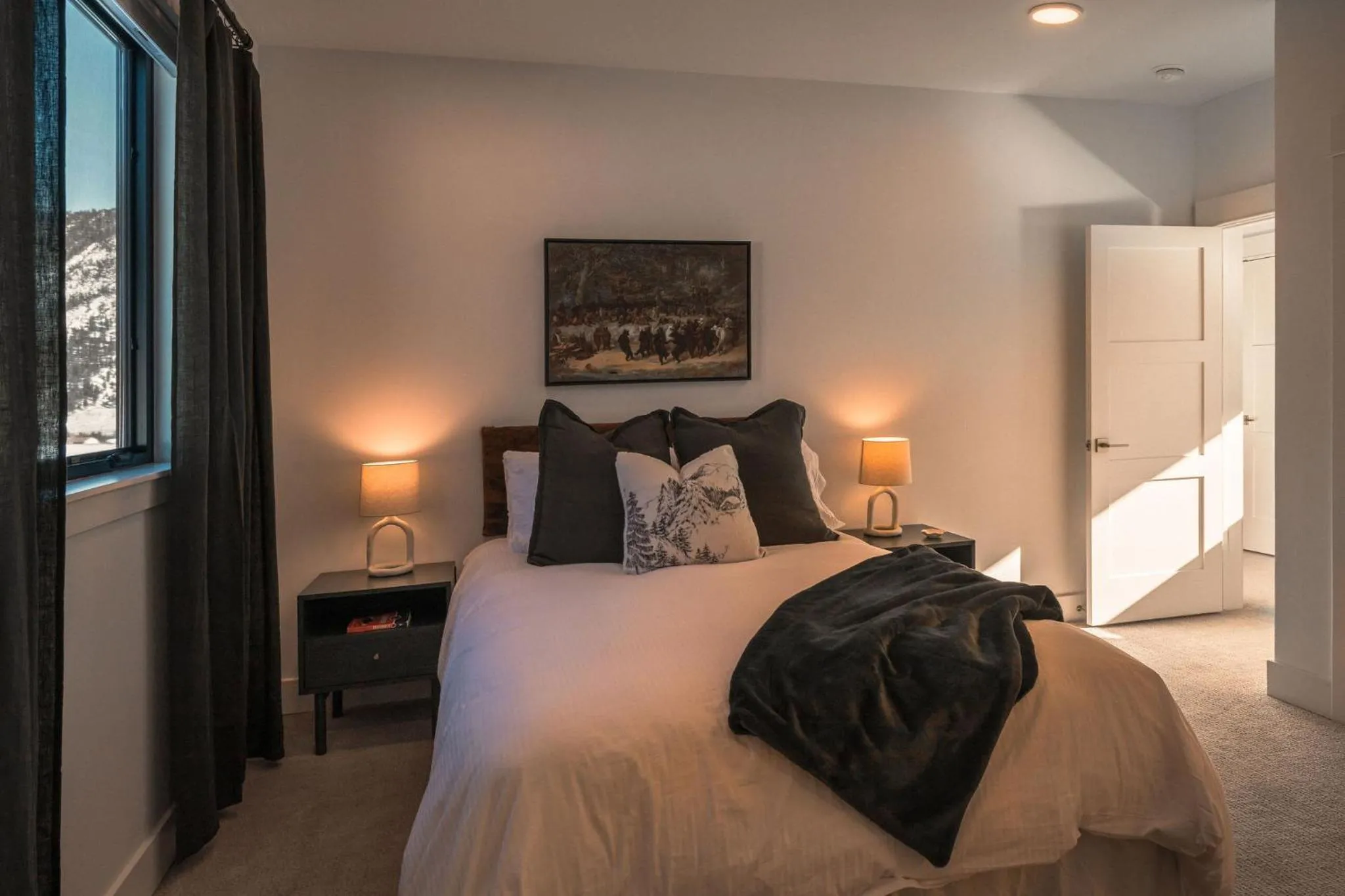 Bedroom, Bed in Aspects Big Sky